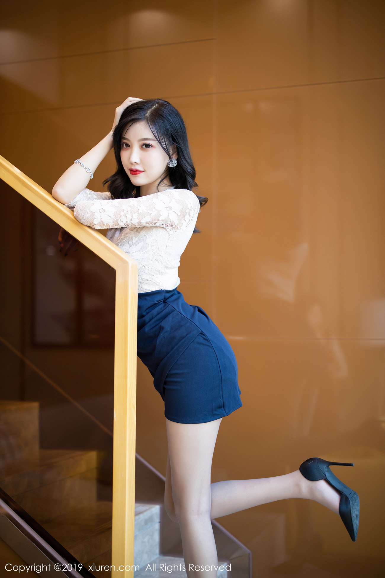 图片[67]-[Xiuren秀人网]XR20191010N01717 2019.10.10 NO.1717 丝袜美腿翘臀诱惑 杨晨晨sugar[70+1P] – 速更版-美库