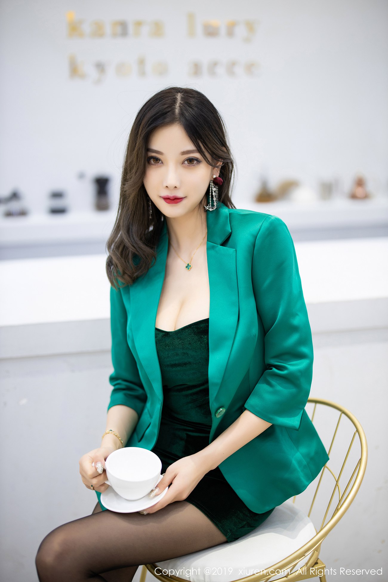 图片[96]-[Xiuren秀人网]XR20191015N01731 2019.10.15 NO.1731 灵动销魂的丝袜美腿魅惑 杨晨晨sugar[98+1P] – 速更版-美库