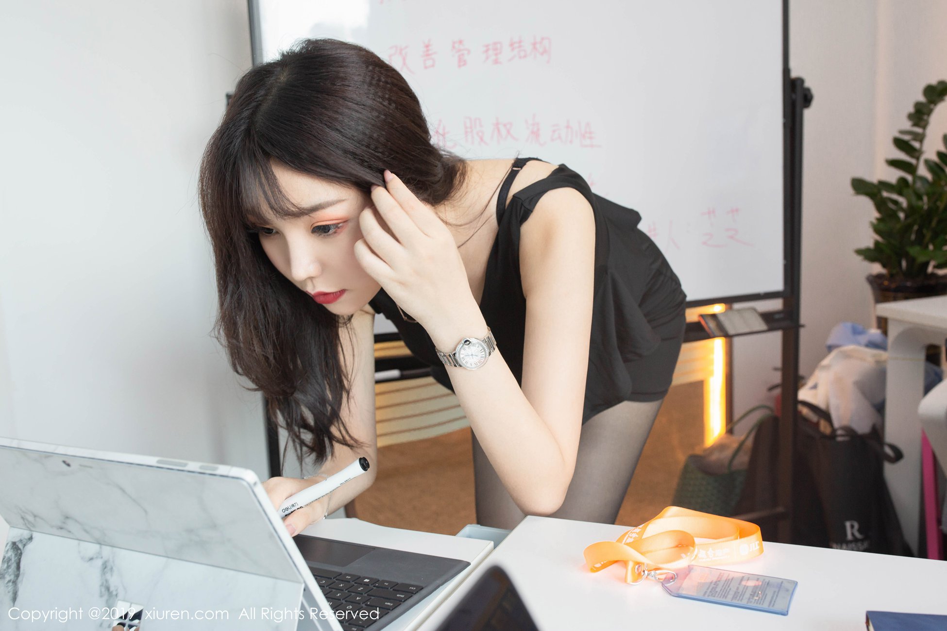 图片[43]-[Xiuren秀人网]XR20191029N01757 2019.10.29 NO.1757 职业装扮的精彩极致魅惑 芝芝Booty[54+1P] – 速更版-美库