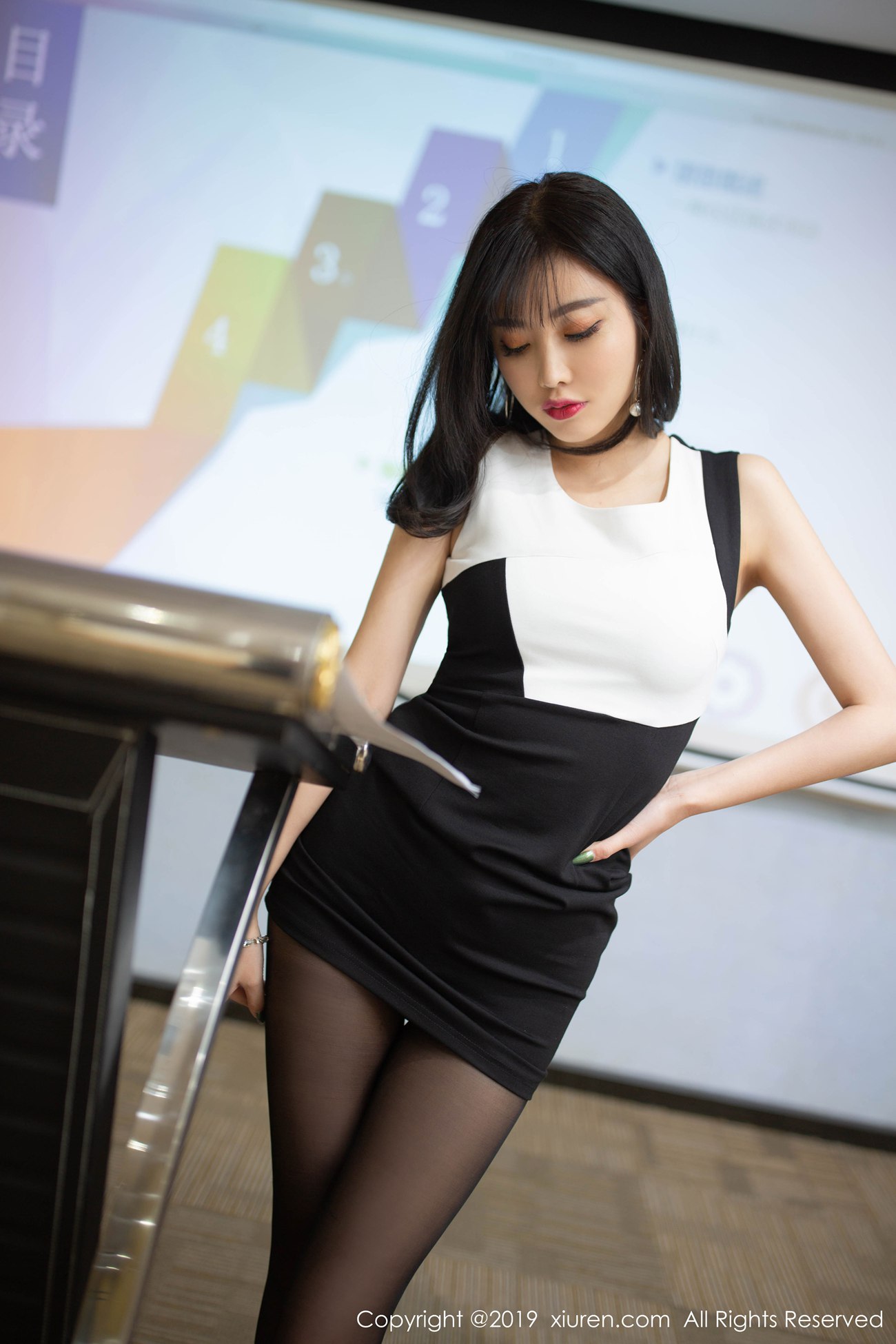 图片[50]-[Xiuren秀人网]XR20191125N01803 2019.11.25 NO.1803 黑丝美腿  杨晨晨sugar[54+1P] – 速更版-美库