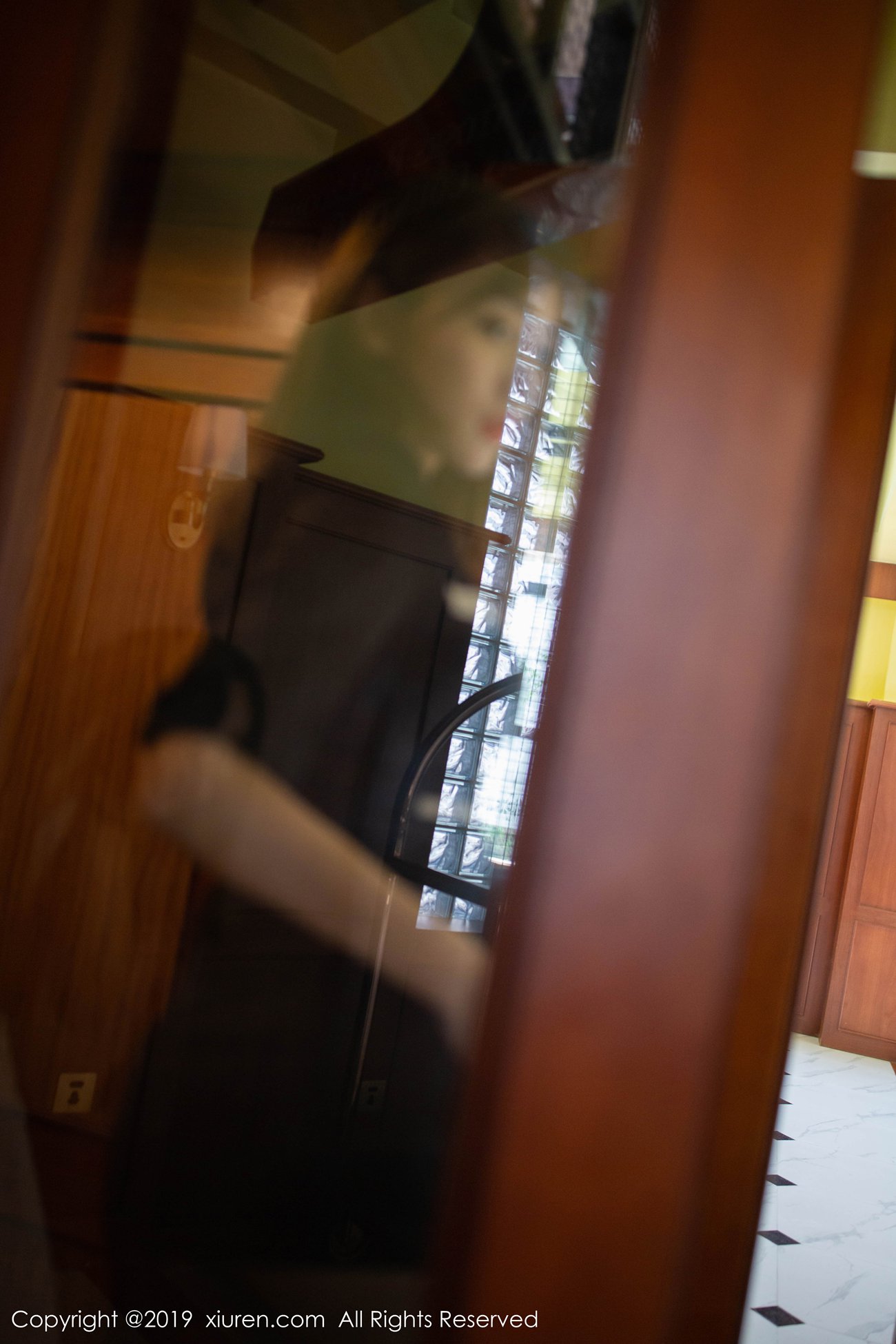 图片[57]-[Xiuren秀人网]XR20191126N01807 2019.11.26 NO.1807 黑丝袜性感制服的视觉魅惑体验 陆萱萱[69+1P] – 速更版-美库