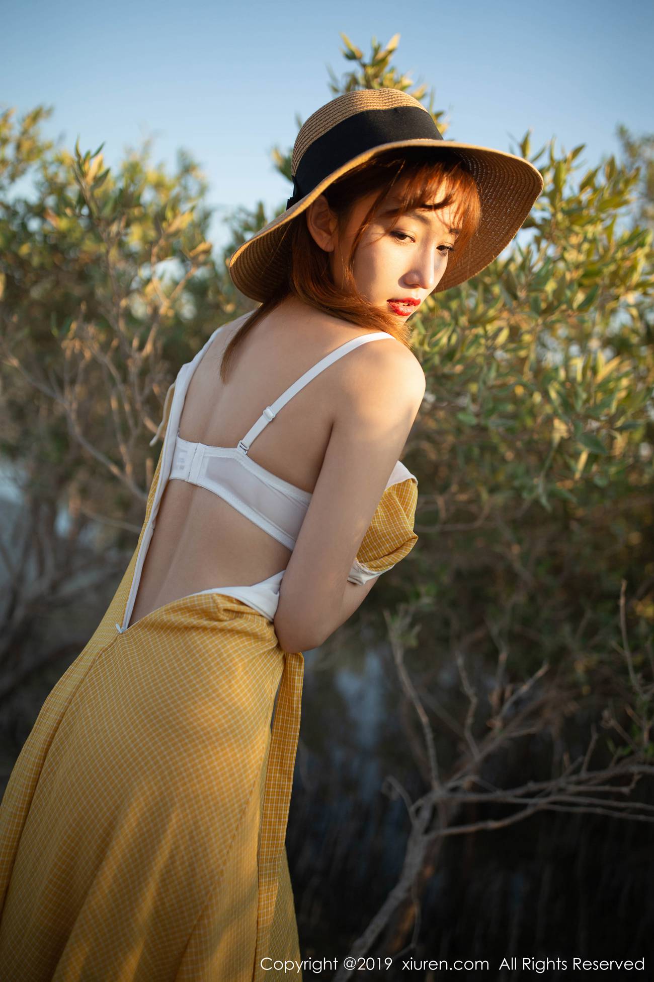 图片[58]-[Xiuren秀人网]XR20191128N01812 2019.11.28 NO.1812 波斯湾畔上演肉丝御姐 陆萱萱[81+1P] – 速更版-美库