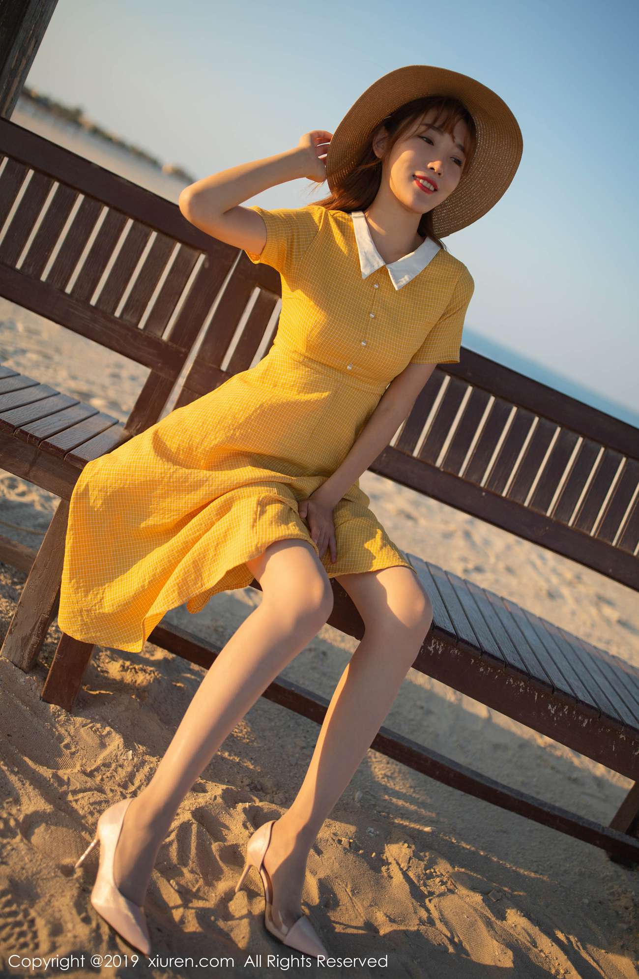 图片[72]-[Xiuren秀人网]XR20191128N01812 2019.11.28 NO.1812 波斯湾畔上演肉丝御姐 陆萱萱[81+1P] – 速更版-美库