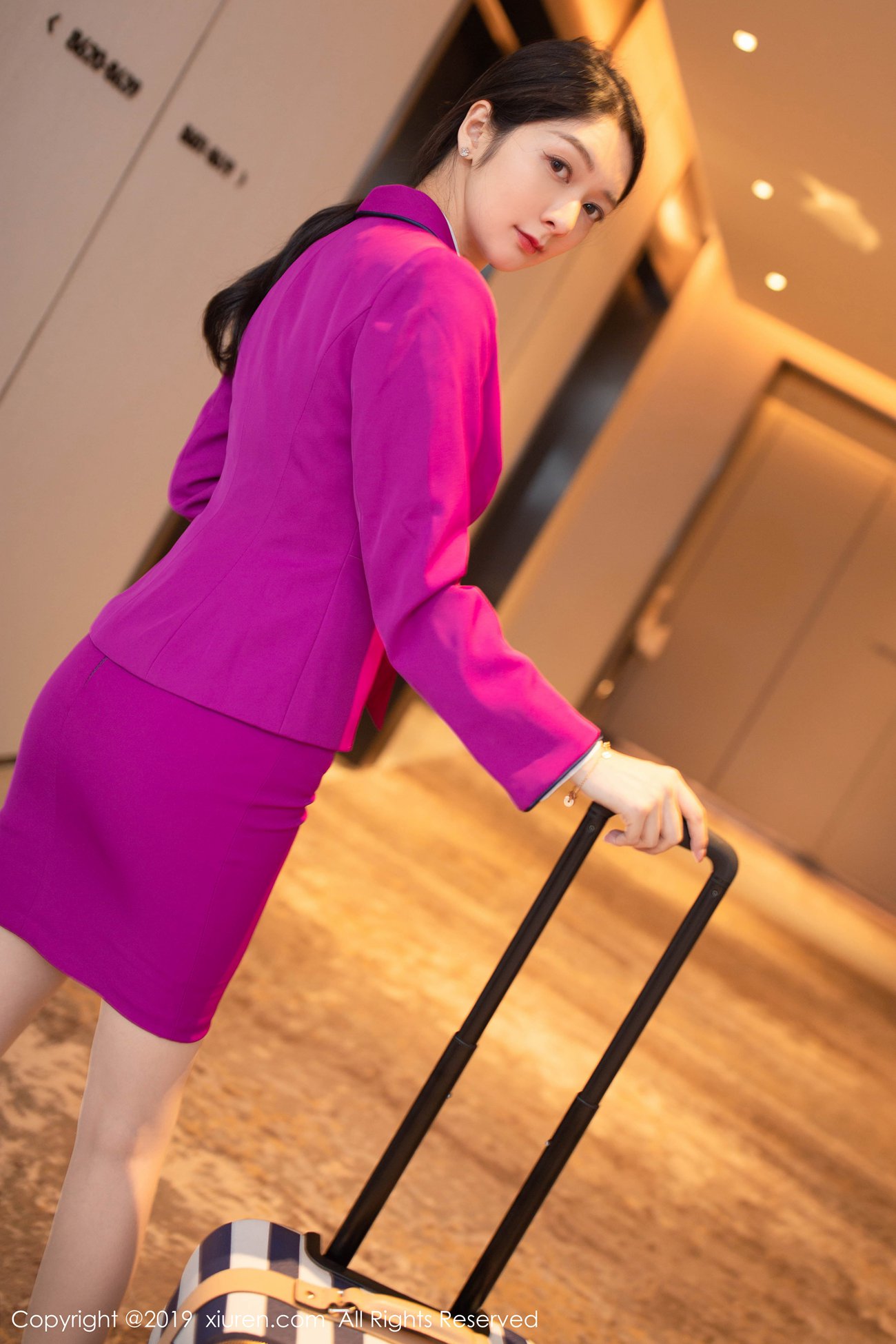 图片[89]-[Xiuren秀人网]XR20191120N01799 2019.11.20 NO.1799 蕾丝内衣与诱人丝袜 Angela小热巴[99+1P] – 速更版-美库