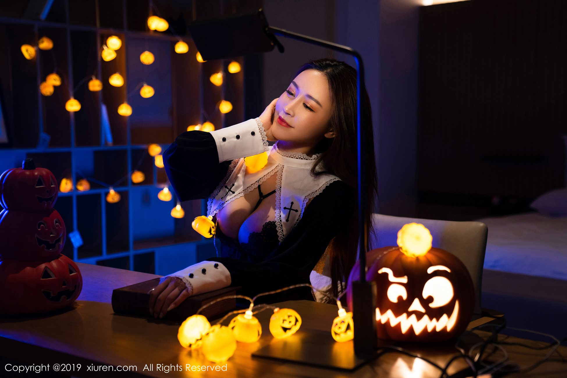 图片[36]-[Xiuren秀人网]XR20191125N01802 2019.11.25 NO.1802 凹凸有致惹火迷人的美女 周井空[42+1P] – 速更版-美库