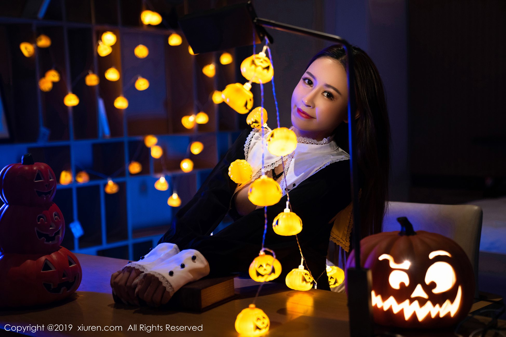 图片[39]-[Xiuren秀人网]XR20191125N01802 2019.11.25 NO.1802 凹凸有致惹火迷人的美女 周井空[42+1P] – 速更版-美库