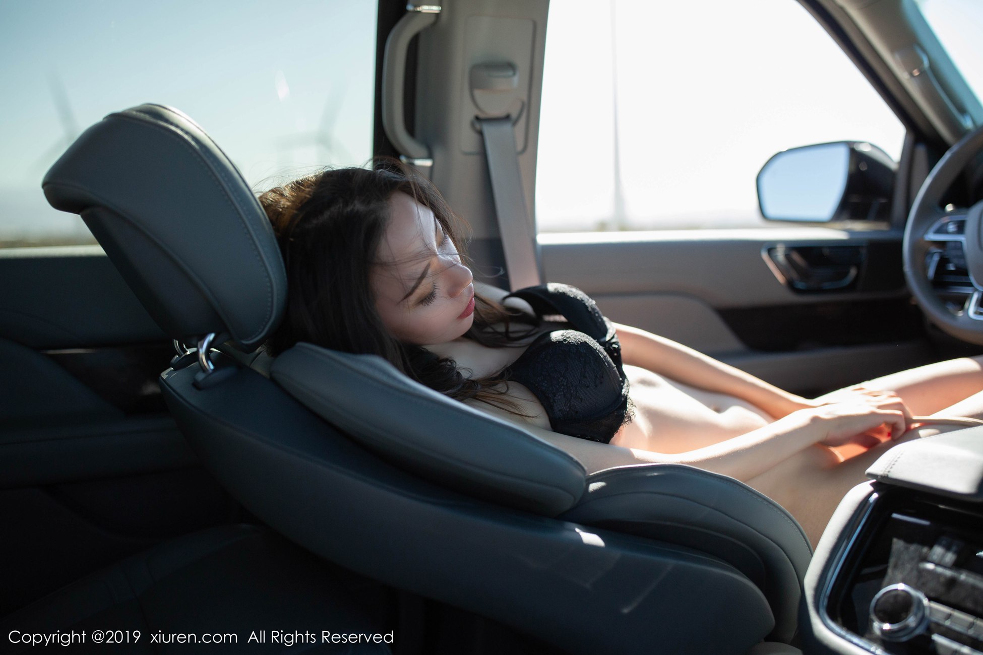 图片[19]-[Xiuren秀人网]XR20191209N01833 2019.12.09 NO.1833 丝袜美腿车拍系列 梦心月[73+1P] – 速更版-美库