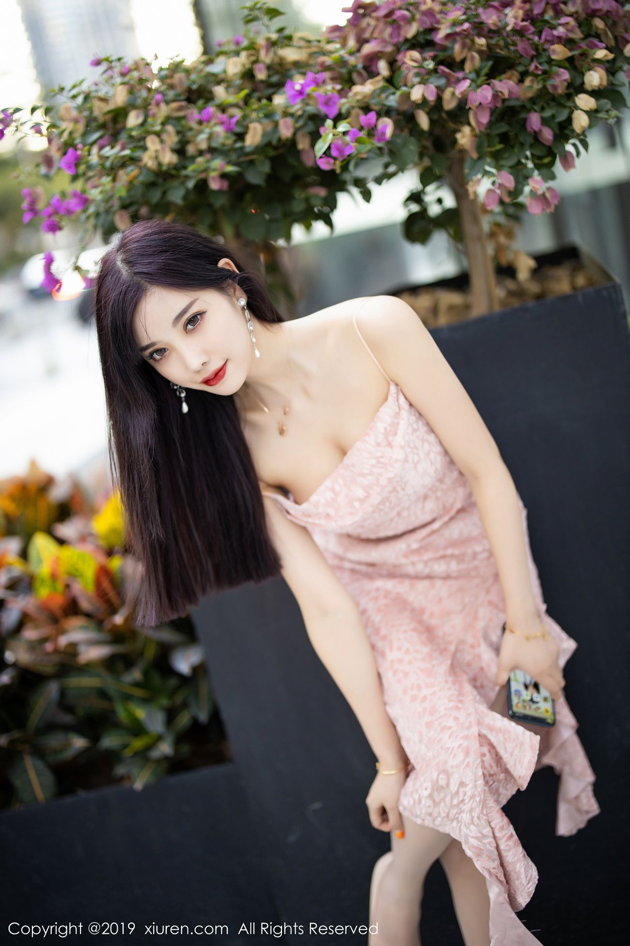 图片[64]-[Xiuren秀人网]XR20191217N01857 2019.12.17 NO.1857 吊裙丝袜气质典雅 杨晨晨sugar[83+1P] – 速更版-美库