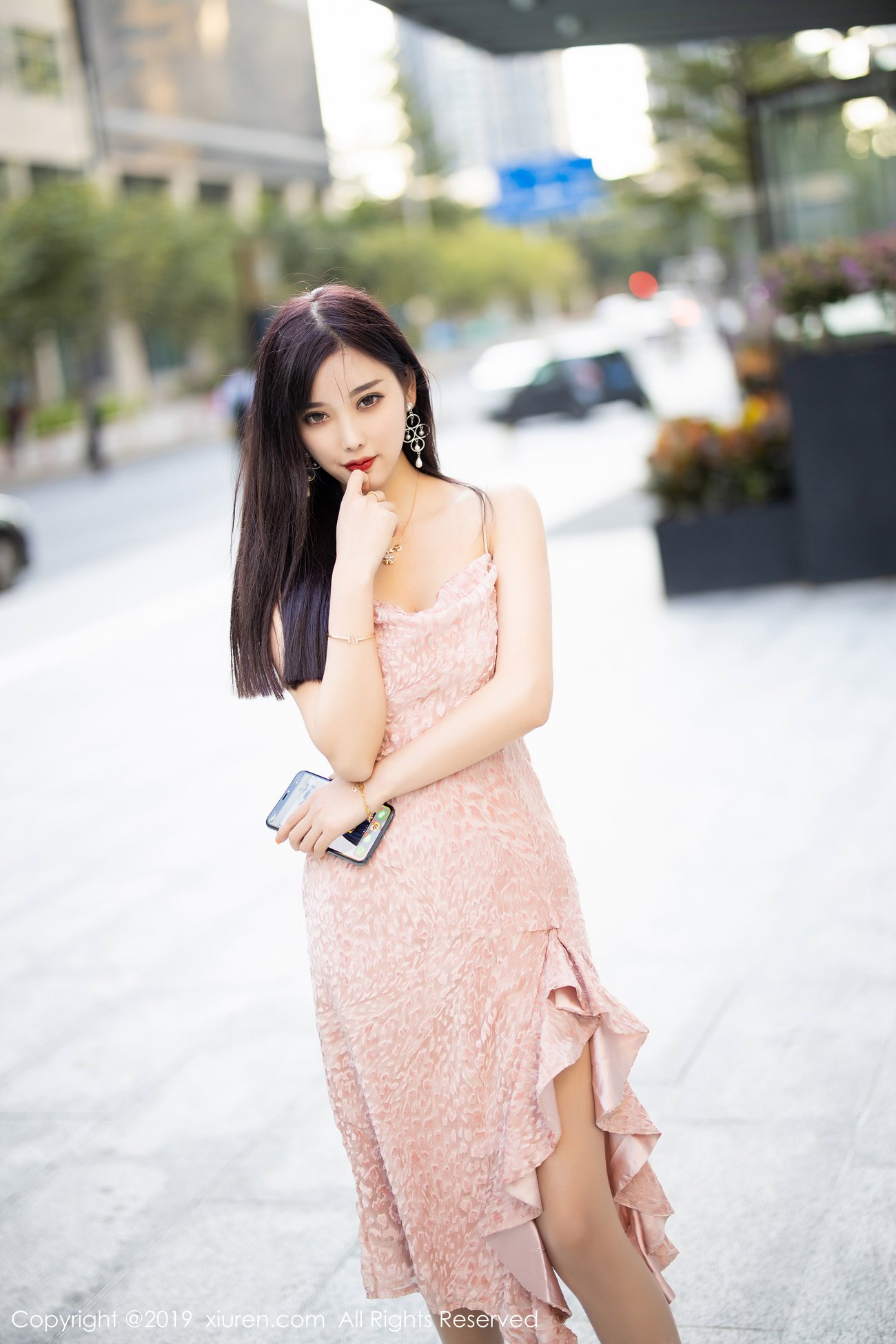 图片[68]-[Xiuren秀人网]XR20191217N01857 2019.12.17 NO.1857 吊裙丝袜气质典雅 杨晨晨sugar[83+1P] – 速更版-美库