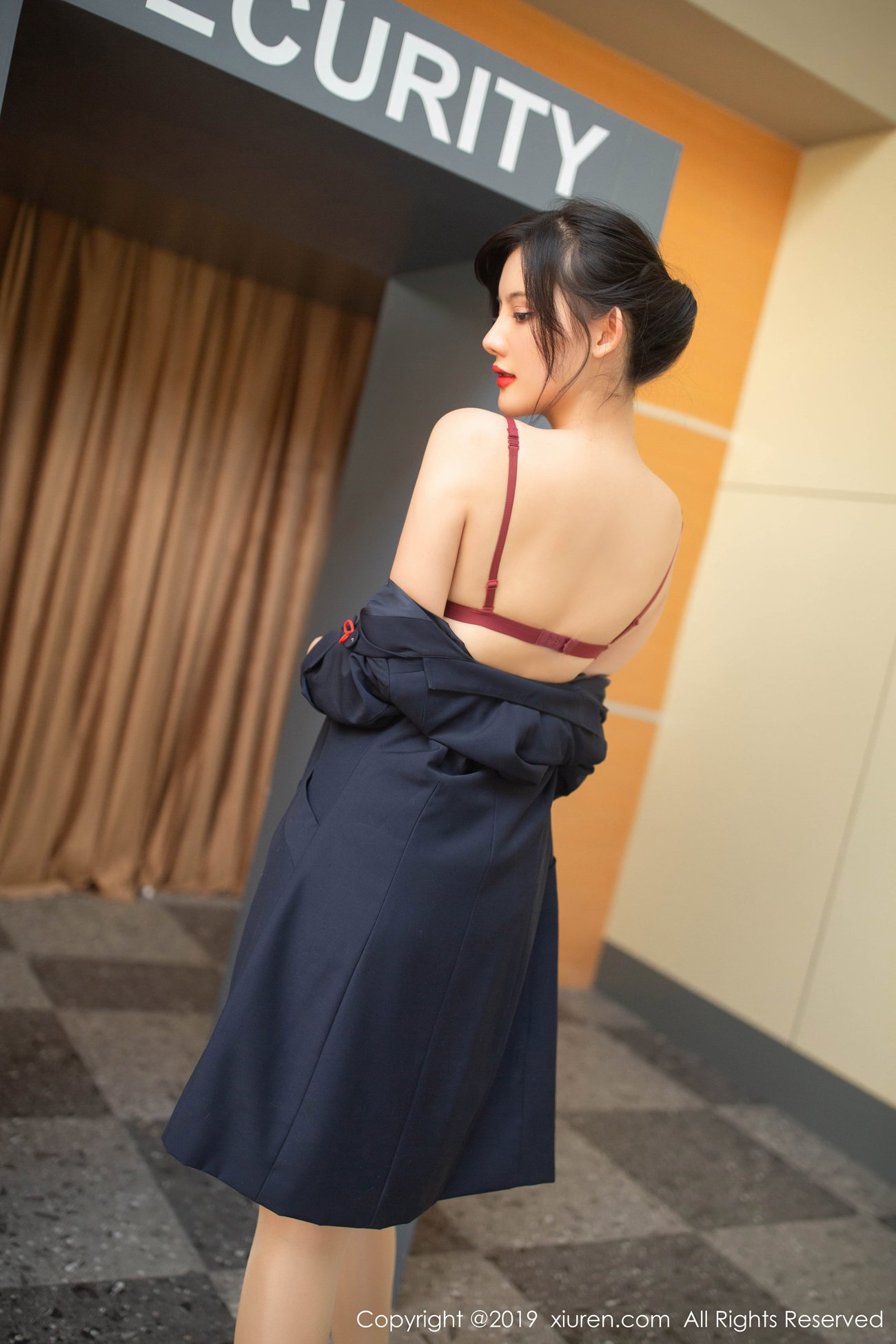 图片[12]-[Xiuren秀人网]XR20191225N01881 2019.12.25 NO.1881 丝袜美腿翘臀妖娆姿态勾魂摄魄 就是阿朱啊[80+1P] – 速更版-美库