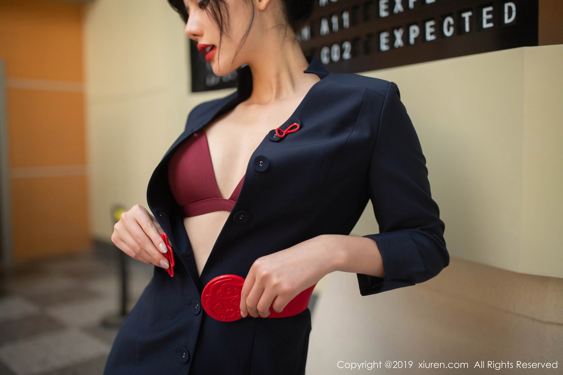 图片[18]-[Xiuren秀人网]XR20191225N01881 2019.12.25 NO.1881 丝袜美腿翘臀妖娆姿态勾魂摄魄 就是阿朱啊[80+1P] – 速更版-美库