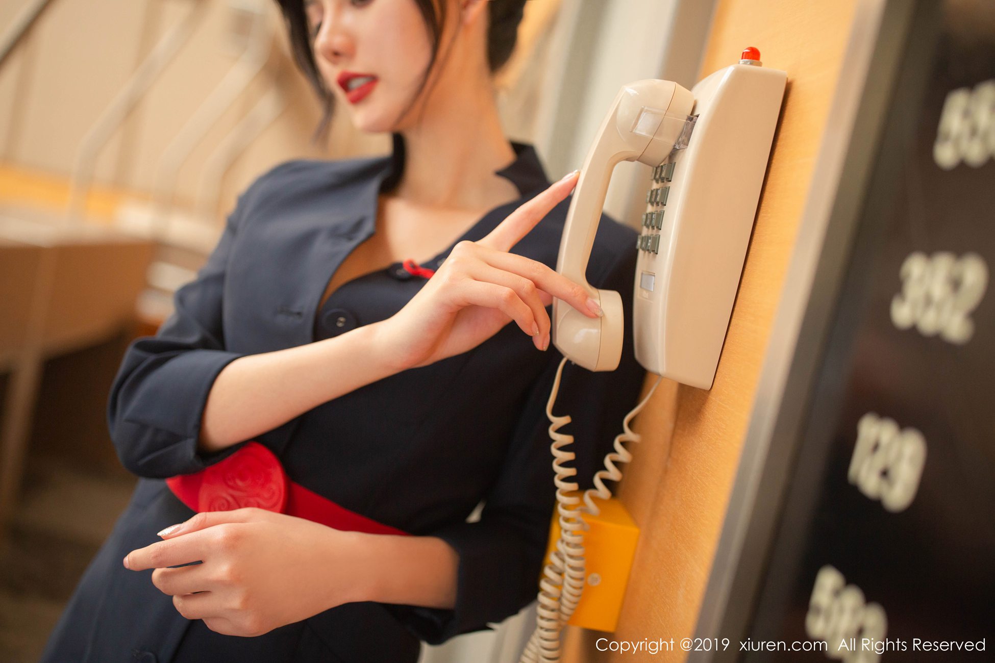 图片[52]-[Xiuren秀人网]XR20191225N01881 2019.12.25 NO.1881 丝袜美腿翘臀妖娆姿态勾魂摄魄 就是阿朱啊[80+1P] – 速更版-美库