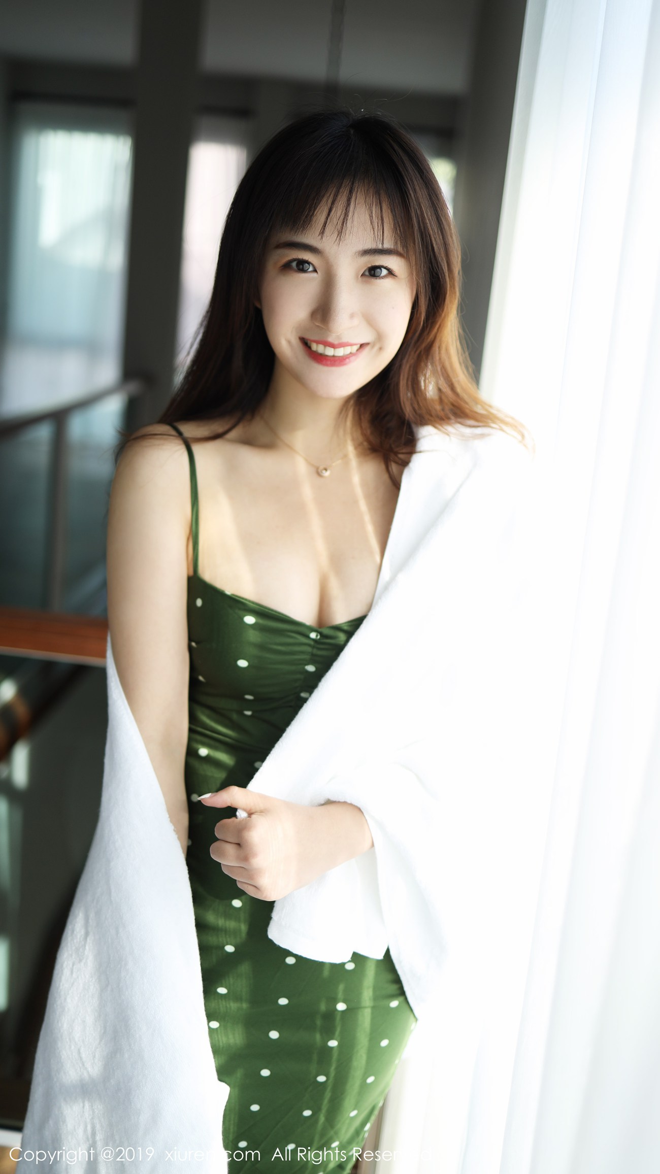 图片[32]-[Xiuren秀人网]XR20191230N01892 2019.12.30 NO.1892 室外小清新 艺儿拿铁[55+1P] – 速更版-美库