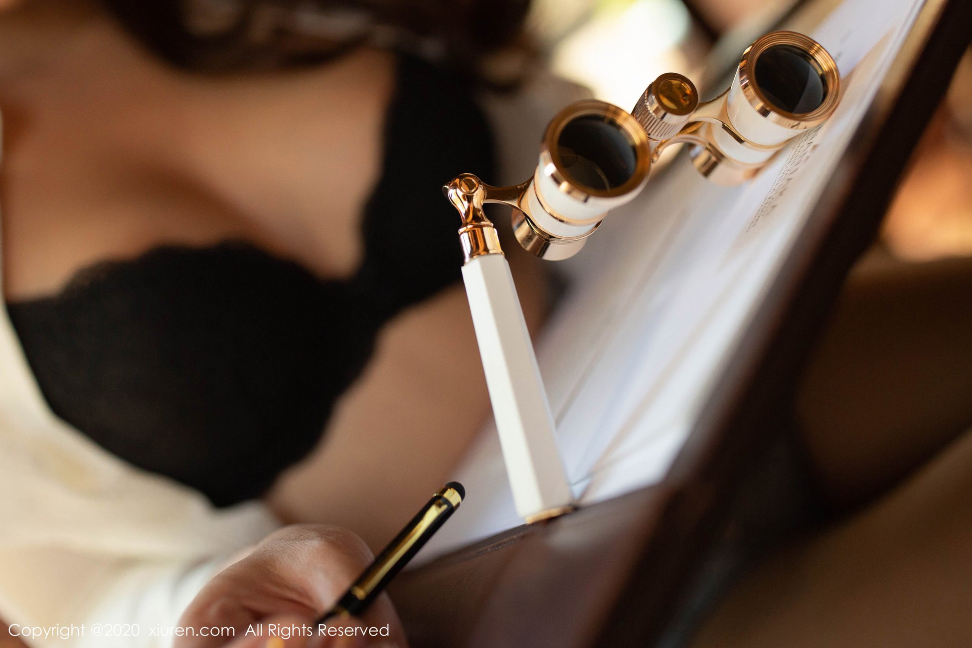 图片[46]-[Xiuren秀人网]XR20200108N01910 2020.01.08 NO.1910 牛仔裤丝袜性感美臀诱惑 陶喜乐_lele[78+1P] – 速更版-美库