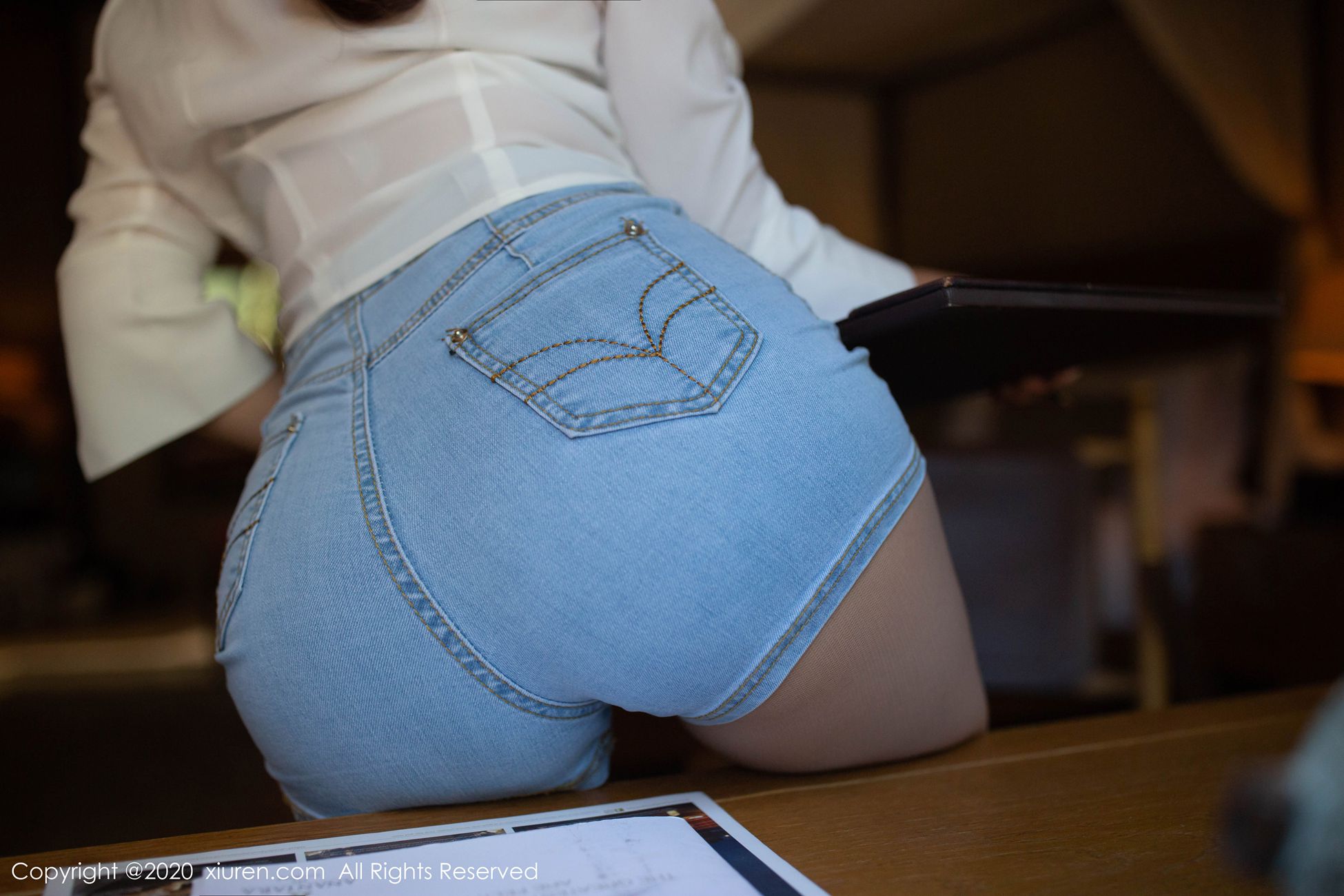 图片[53]-[Xiuren秀人网]XR20200108N01910 2020.01.08 NO.1910 牛仔裤丝袜性感美臀诱惑 陶喜乐_lele[78+1P] – 速更版-美库