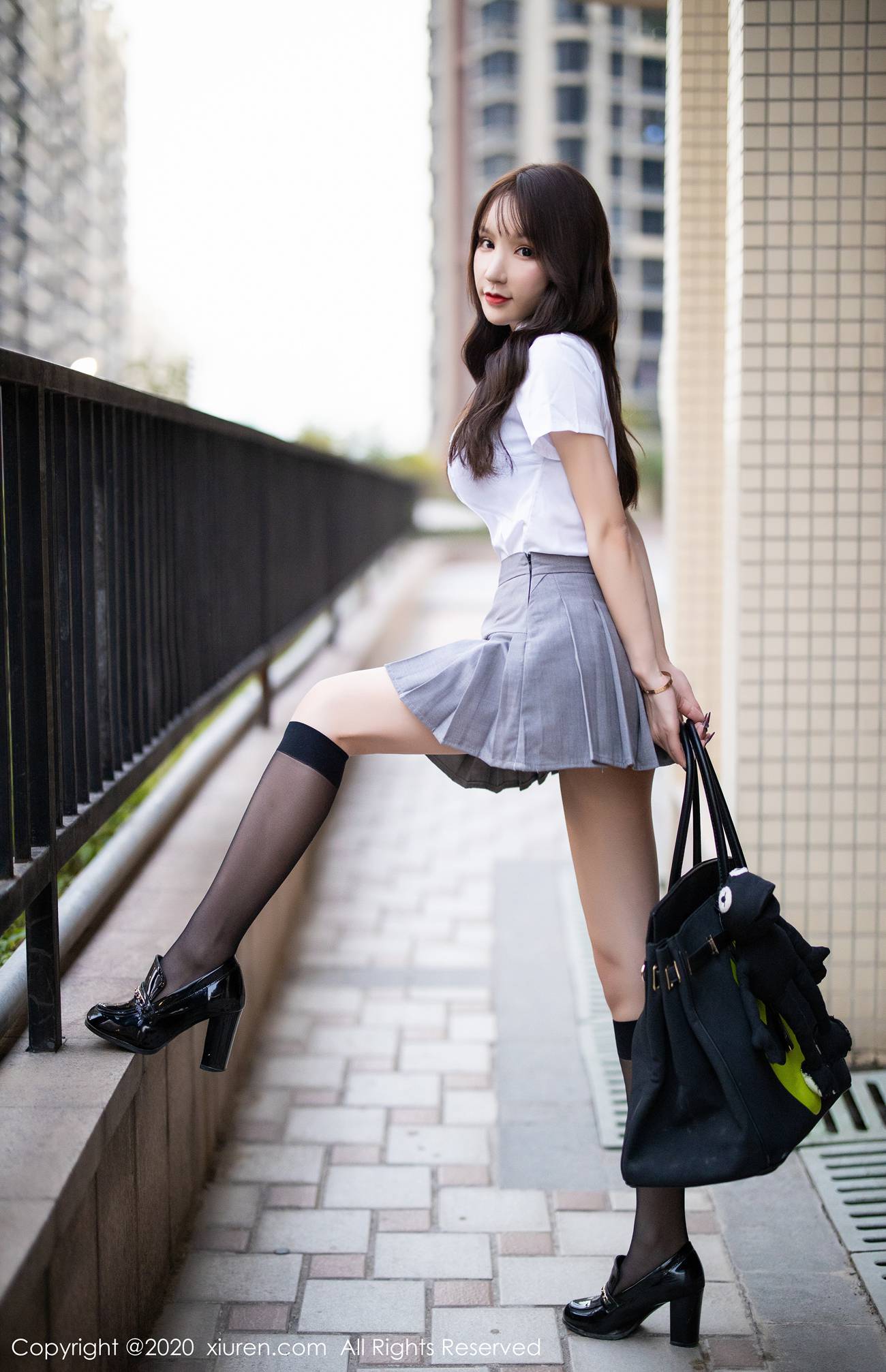 图片[82]-[Xiuren秀人网]XR20200102N01899 2020.01.02 NO.1899 清纯不失性感 周于希Sandy[92+1P] – 速更版-美库