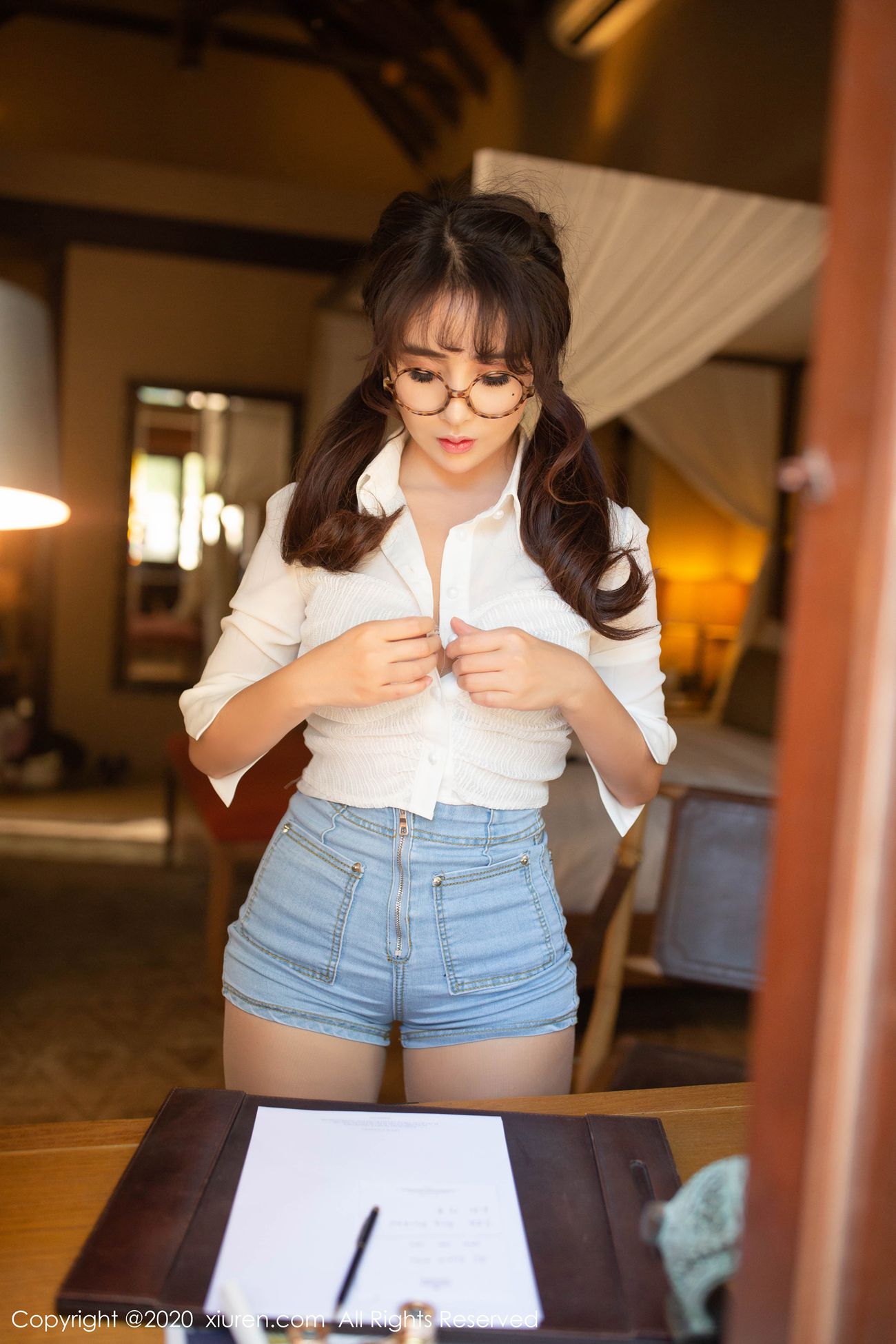 图片[74]-[Xiuren秀人网]XR20200108N01910 2020.01.08 NO.1910 牛仔裤丝袜性感美臀诱惑 陶喜乐_lele[78+1P] – 速更版-美库