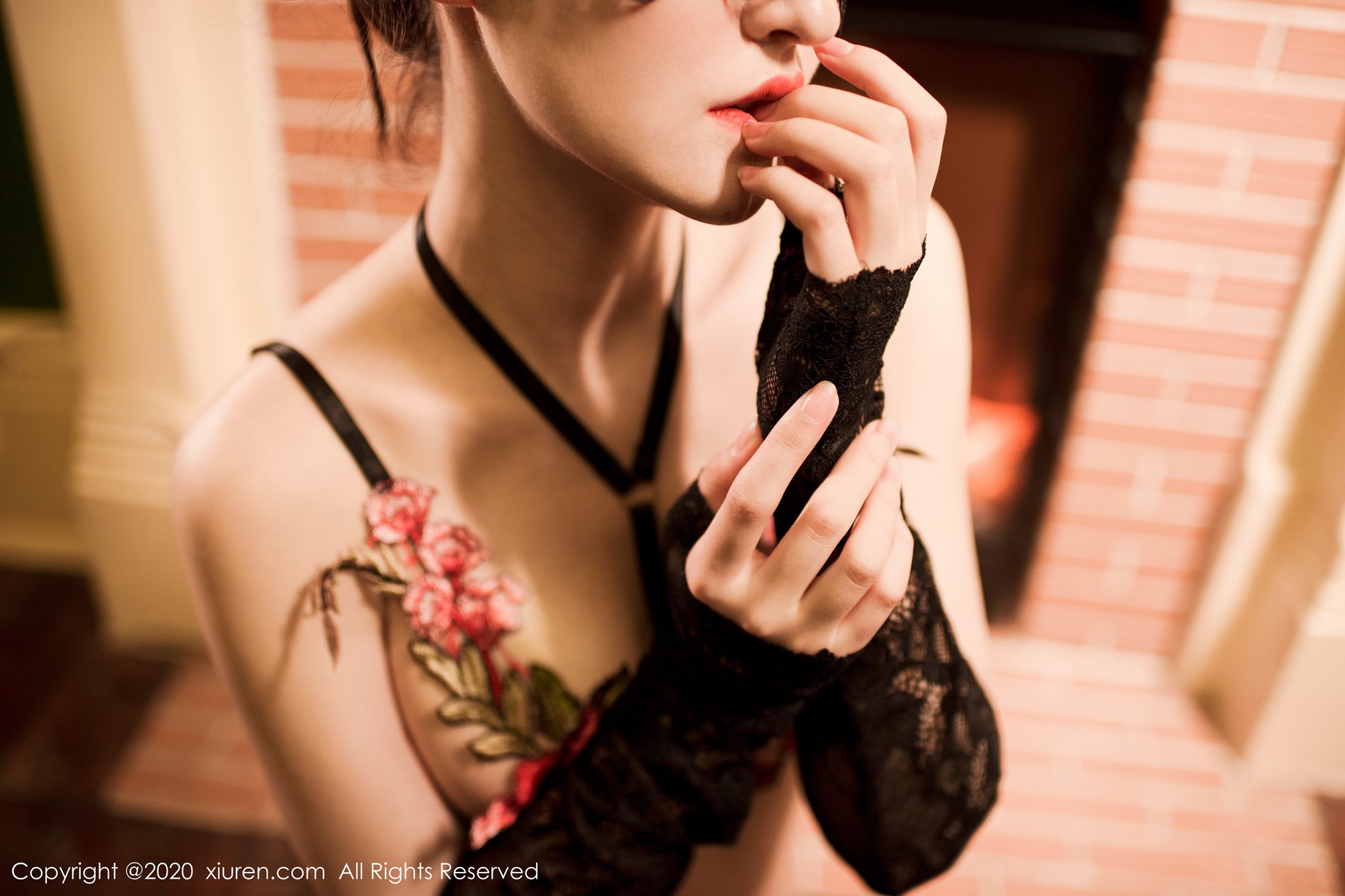 图片[21]-[Xiuren秀人网]XR20200112N01923 2020.01.12 NO.1923 黑丝蕾丝面罩 沈梦瑶[40+1P] – 速更版-美库