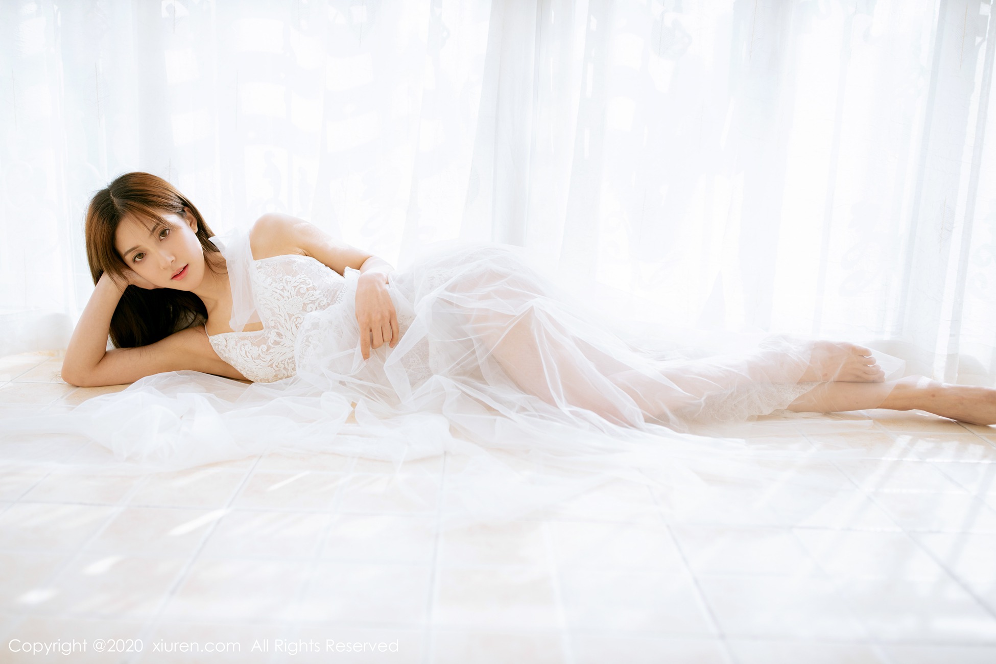 图片[57]-[Xiuren秀人网]XR20200109N01914 2020.01.09 NO.1914 半透白纱 林文文yooki[62+1P] – 速更版-美库