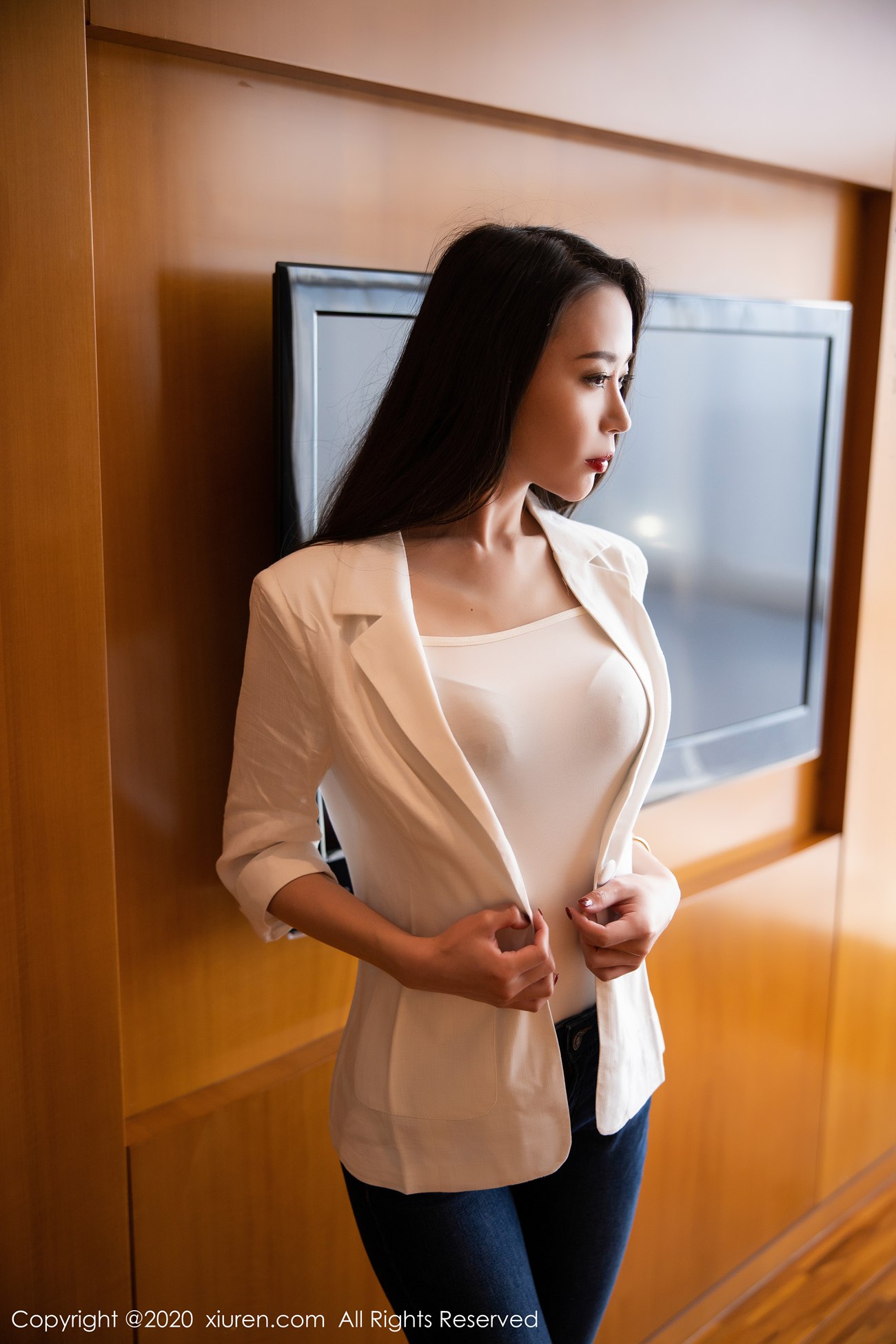 图片[90]-[Xiuren秀人网]XR20200109N01913 2020.01.09 NO.1913 秀腿光滑翘臀十足诱人 梦心月[104+1P] – 速更版-美库