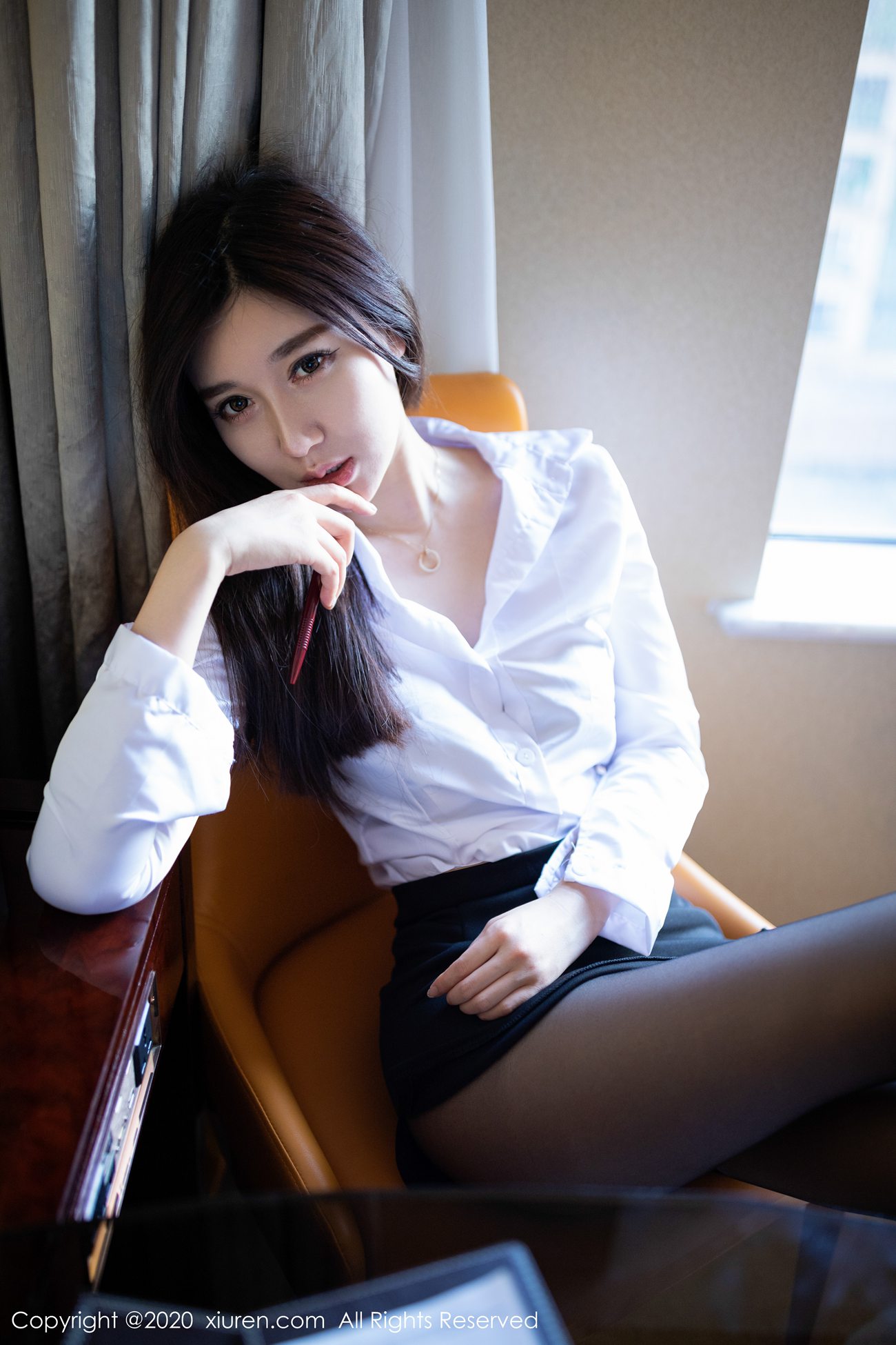 图片[33]-[Xiuren秀人网]XR20200115N01933 2020.01.15 NO.1933 黑丝美腿OL酒店 伊思思[50+1P] – 速更版-美库