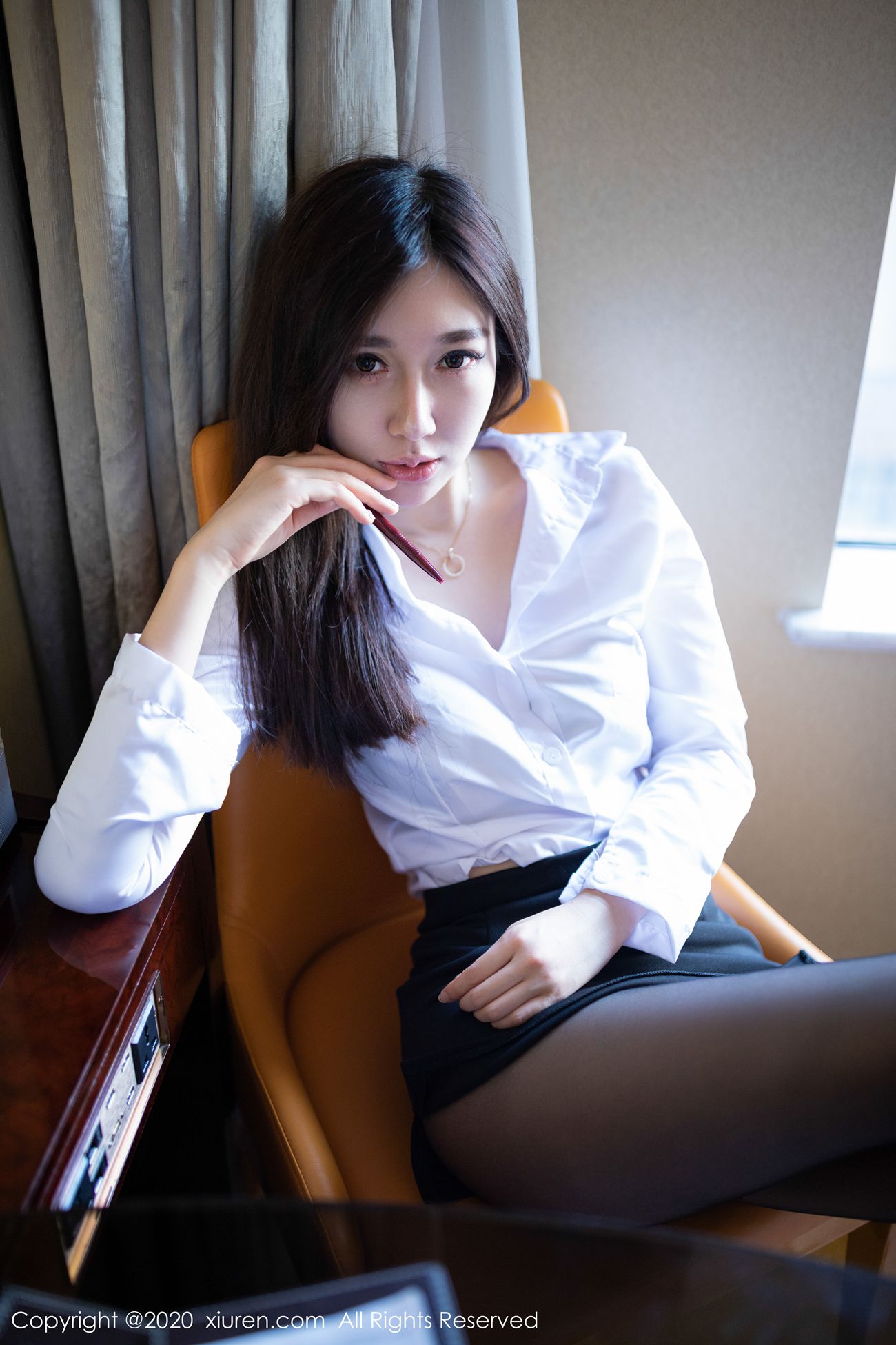 图片[35]-[Xiuren秀人网]XR20200115N01933 2020.01.15 NO.1933 黑丝美腿OL酒店 伊思思[50+1P] – 速更版-美库