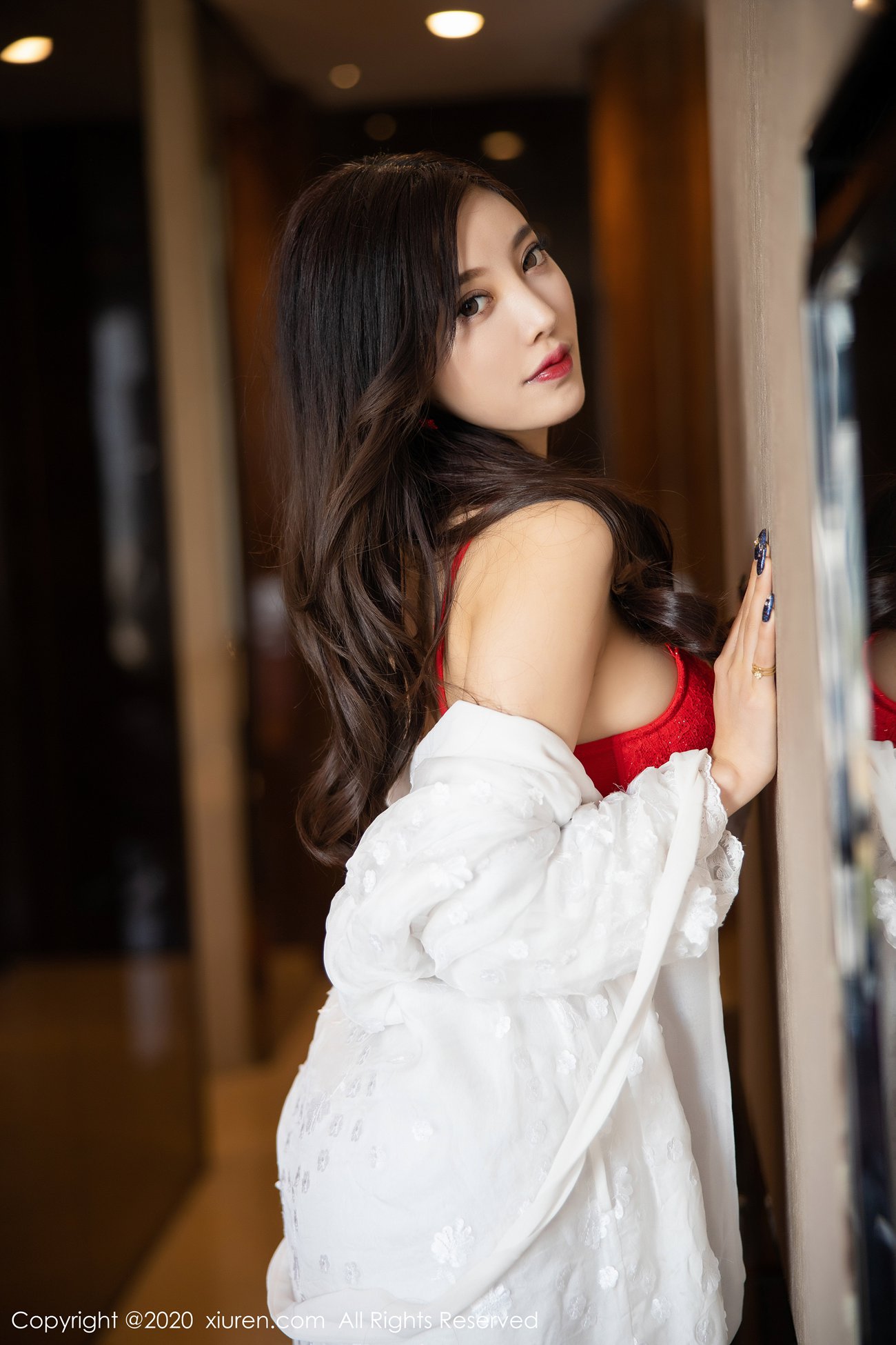 图片[97]-[Xiuren秀人网]XR20200119N01949 2020.01.19 NO.1949 猩红的精致内衣 杨晨晨sugar[54+1P] – 速更版-美库