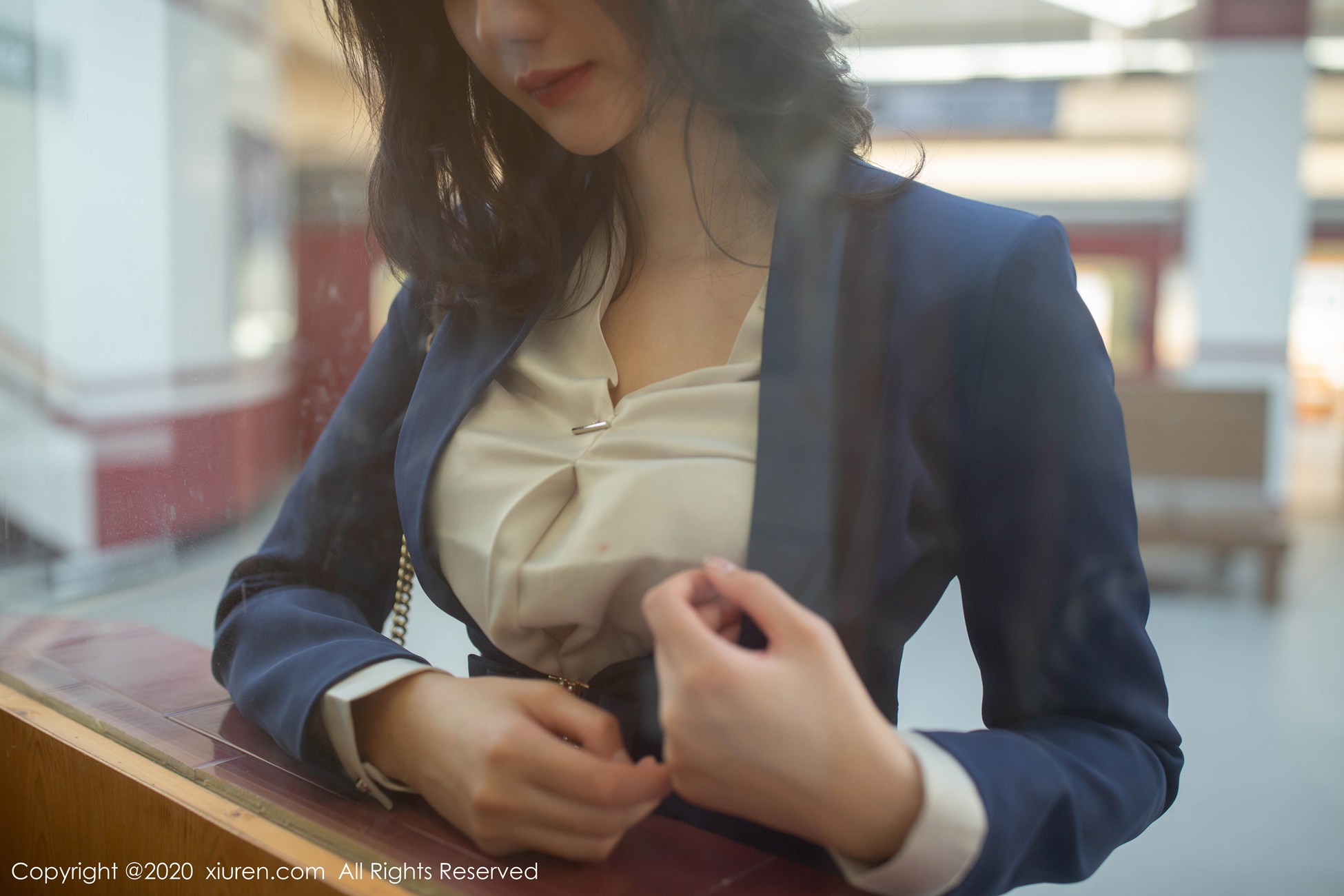 图片[49]-[Xiuren秀人网]XR20200122N01965 2020.01.22 NO.1965 熟悉的地铁场景 就是阿朱啊[51+1P] – 速更版-美库