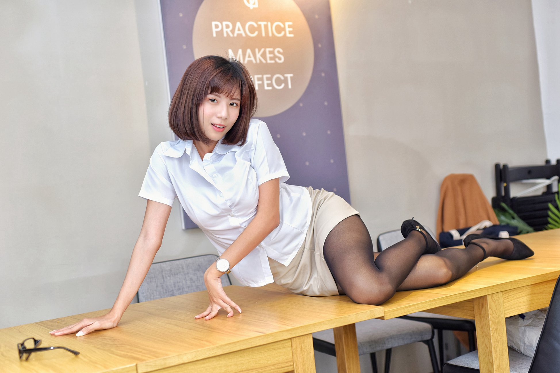 图片[14]-制服の女生 NO.005 方唯真 OL黑丝[29P] – 速更版-美库