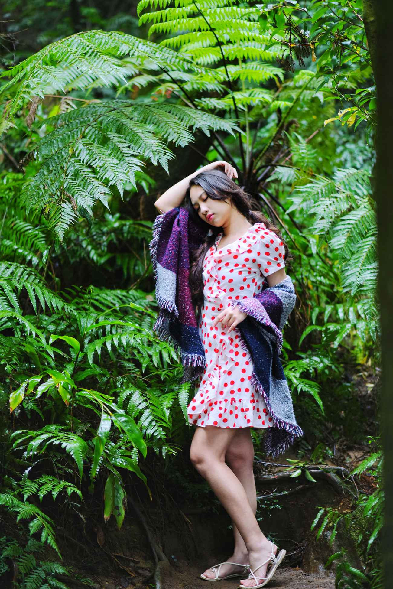 图片[43]-制服の女生 NO.006 岑晴晴 慵懒的性感[52P] – 速更版-美库