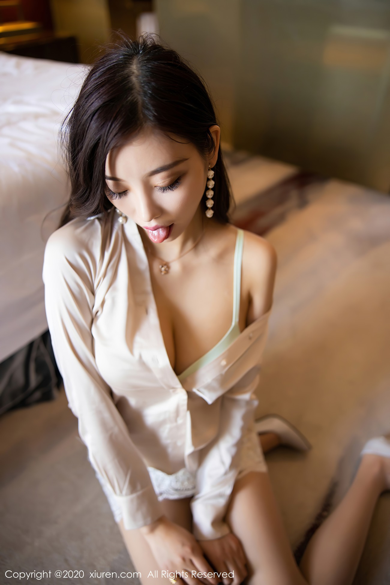 图片[34]-[Xiuren秀人网]XR20200213N01974 2020.02.13 NO.1974 丝袜美腿 杨晨晨sugar[65+1P] – 速更版-美库