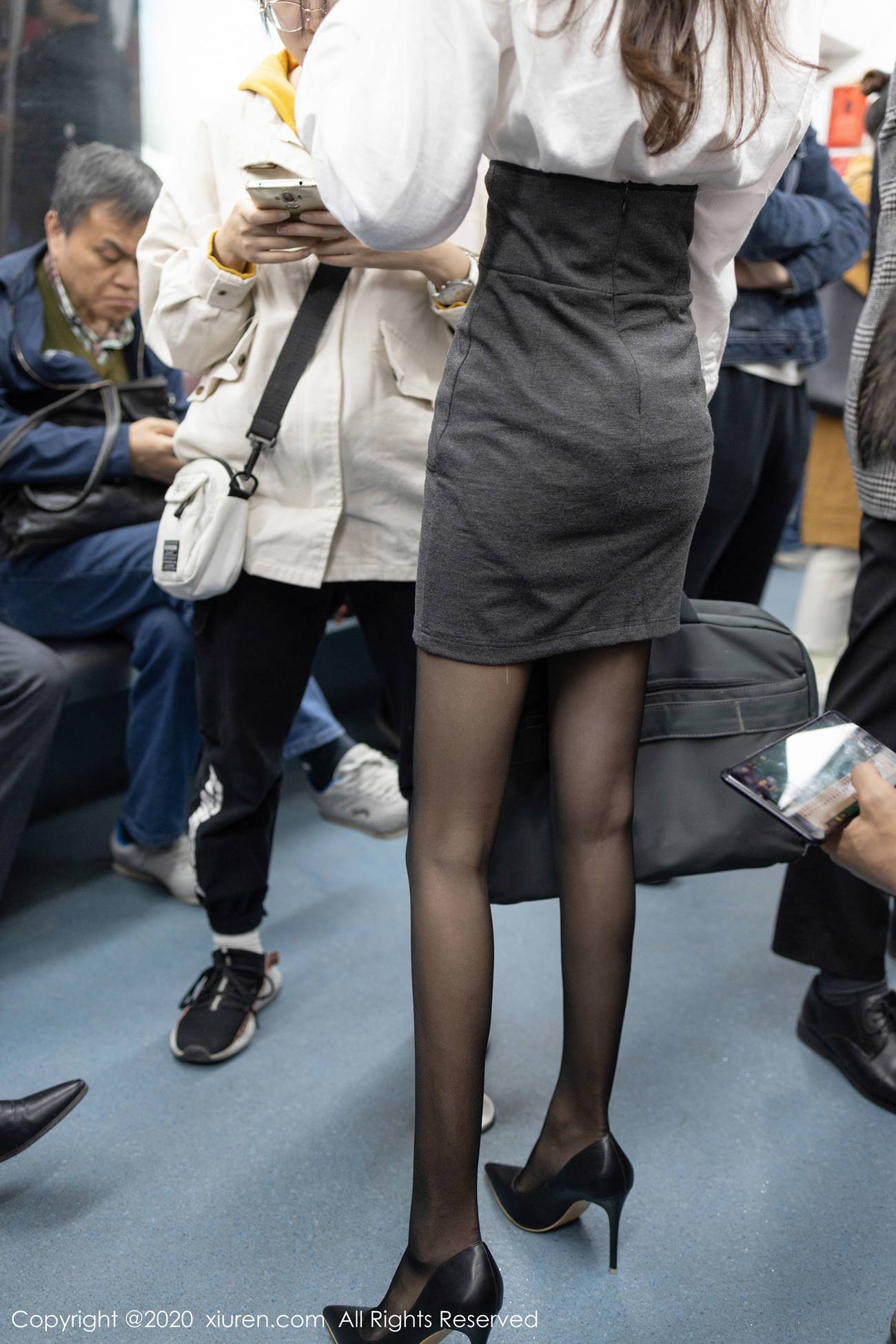 图片[40]-[Xiuren秀人网]XR20200215N01978 2020.02.15 NO.1978 OL上班御姐 杨紫嫣Cynthia[56+1P] – 速更版-美库