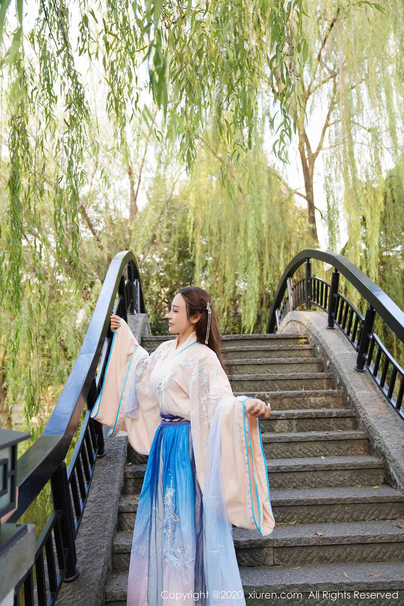 图片[39]-[Xiuren秀人网]XR20200218N01983 2020.02.18 NO.1983 古典韵味与性感十足的古典装扮 周井空[41+1P] – 速更版-美库