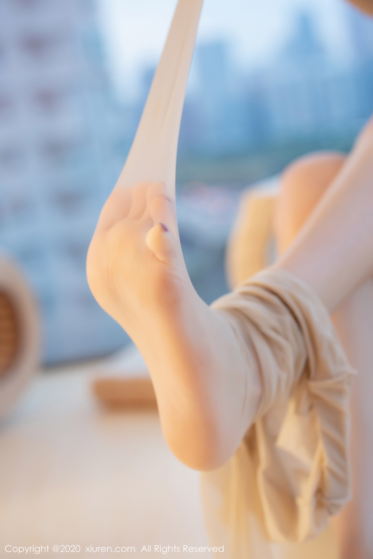 图片[19]-[Xiuren秀人网]XR20200218N01984 2020.02.18 NO.1984 抹胸短裙与极致丝袜诱惑 Lavinia肉肉[53+1P] – 速更版-美库