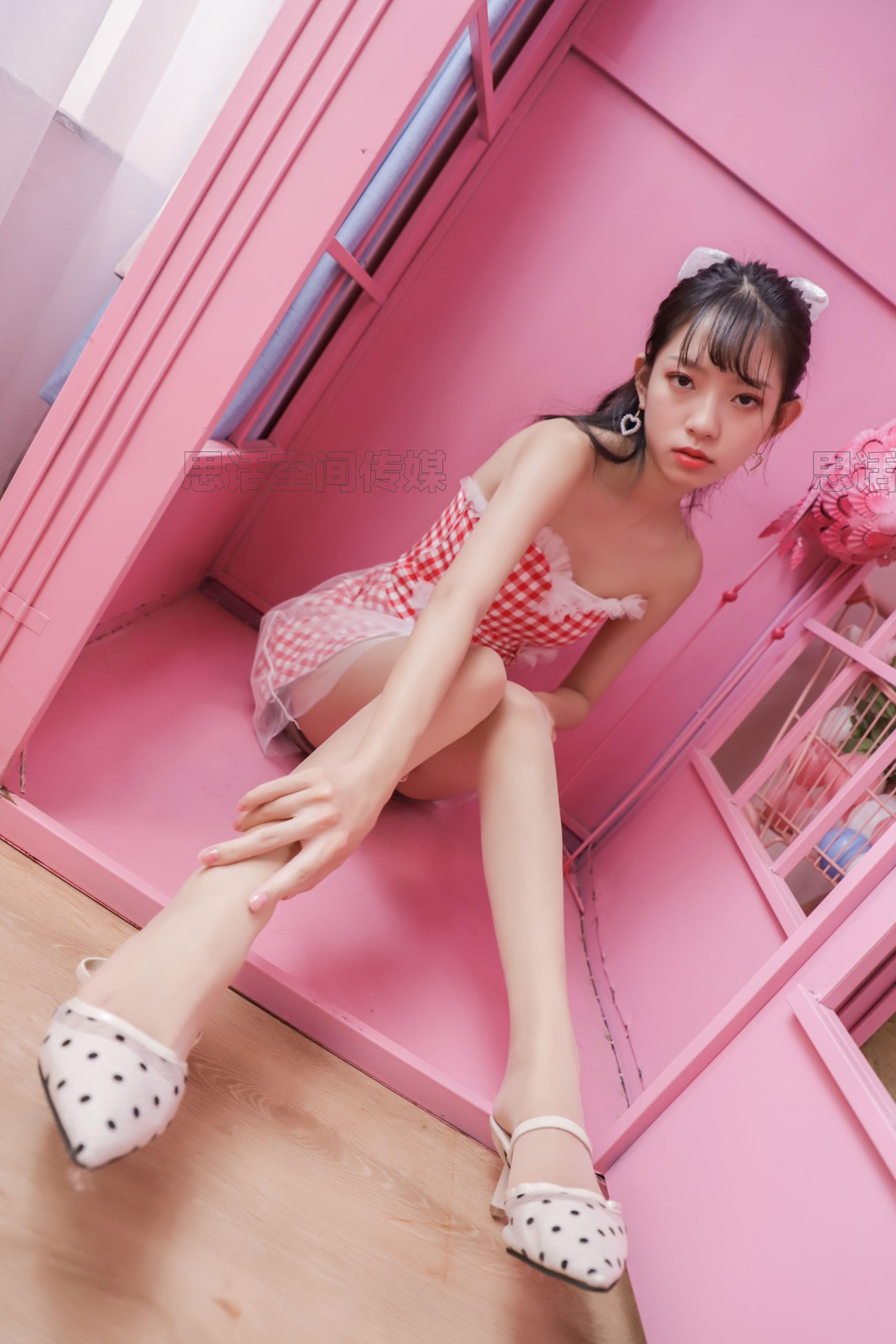 图片[32]-[SiHua思话]SJ015 珊珊 可爱小萝莉[49P] – 速更版-美库