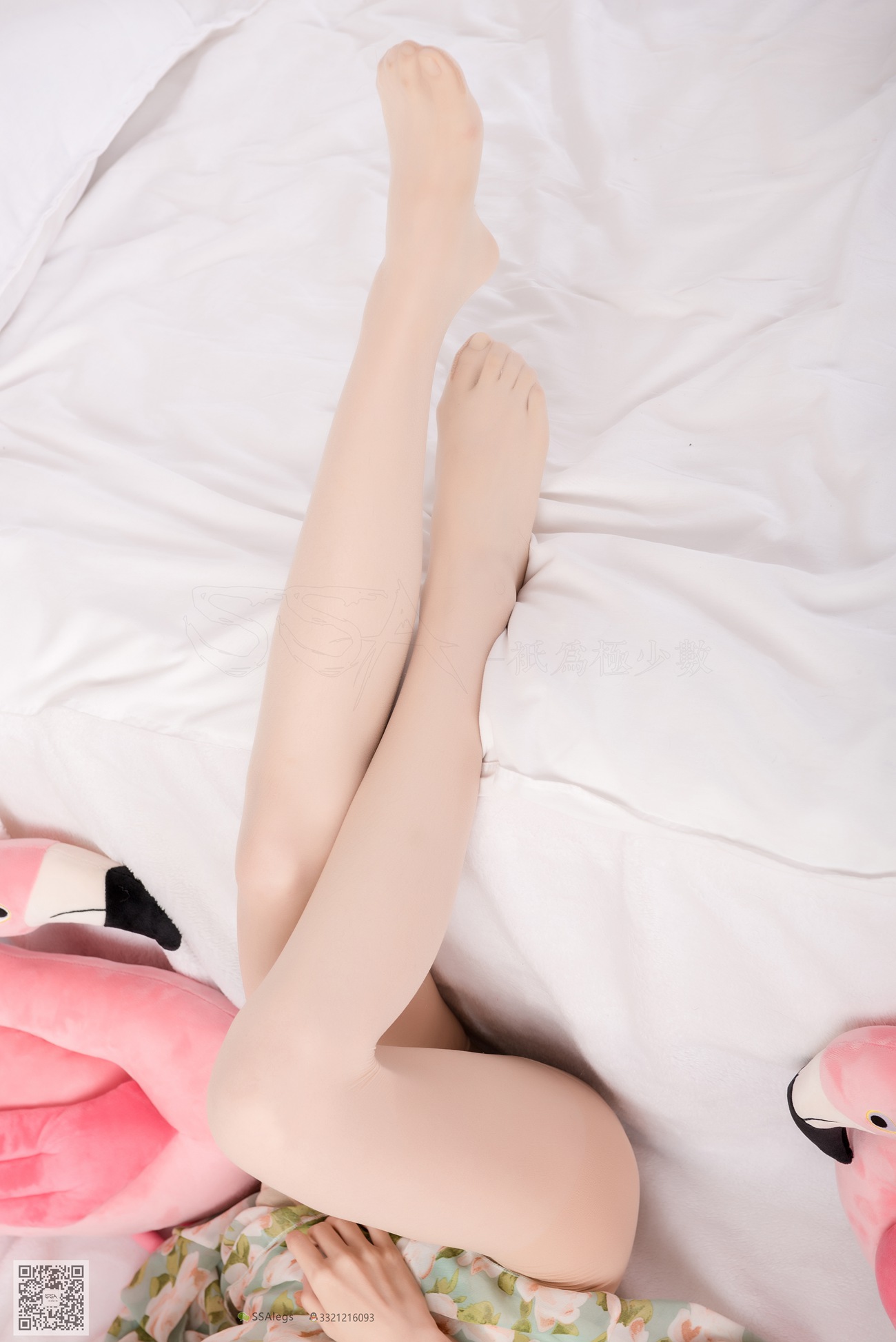 图片[32]-[SSA丝社]超清写真 NO.022 琪琪 化身灵魂画师肉丝美足特写[99P] – 速更版-美库