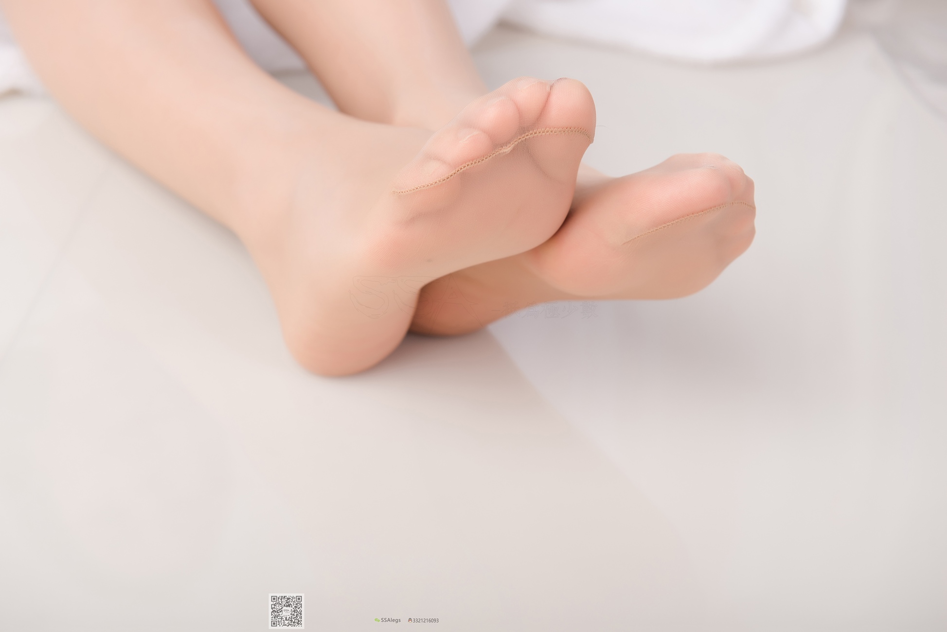 图片[51]-[SSA丝社]超清写真 NO.026 芷沫 混血美女的进口油亮咖啡色丝袜初体验[99P] – 速更版-美库