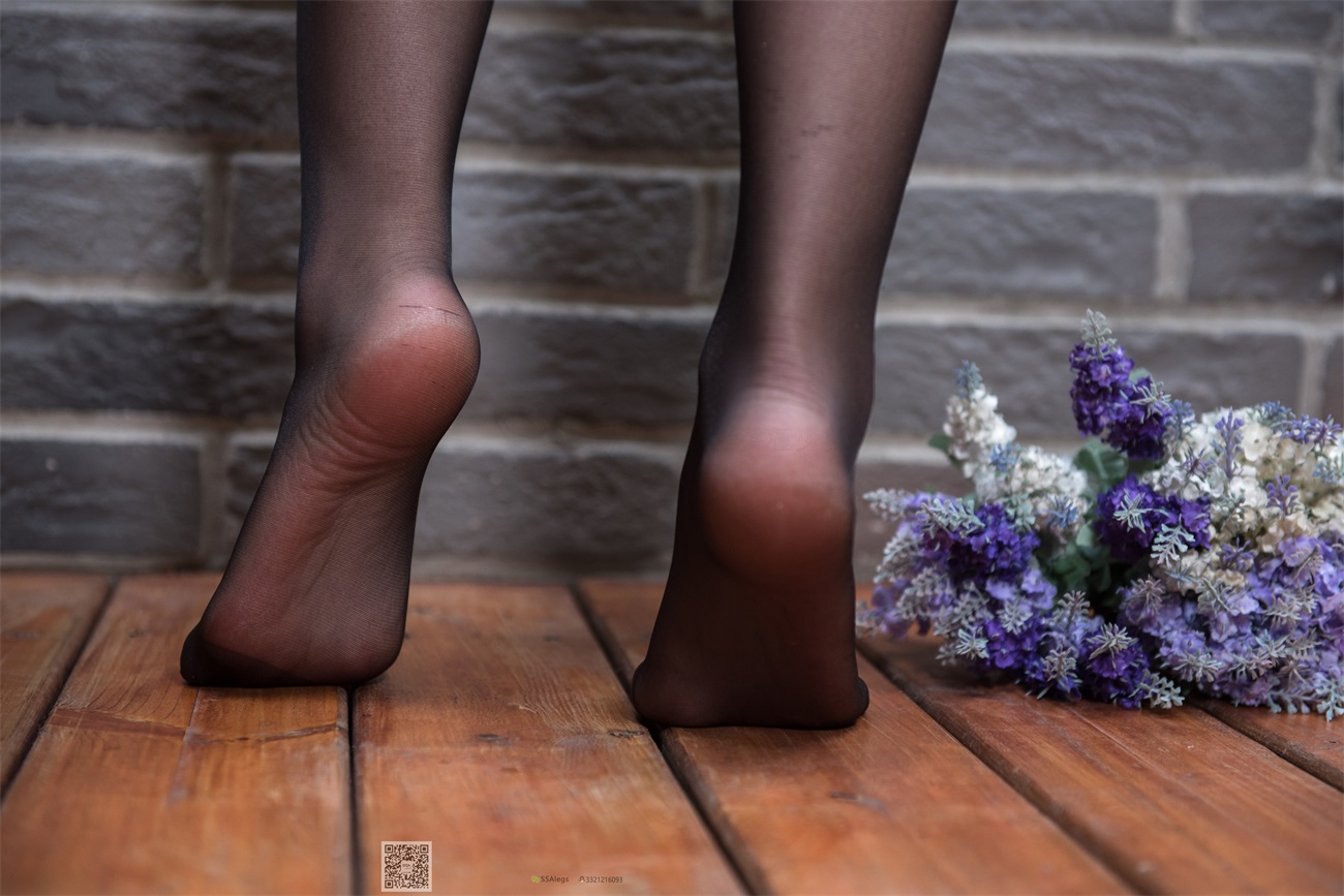 图片[34]-[SSA丝社]超清写真 NO.032 芷沫 混血美腿芷沫绫黑丝街拍[99P] – 速更版-美库