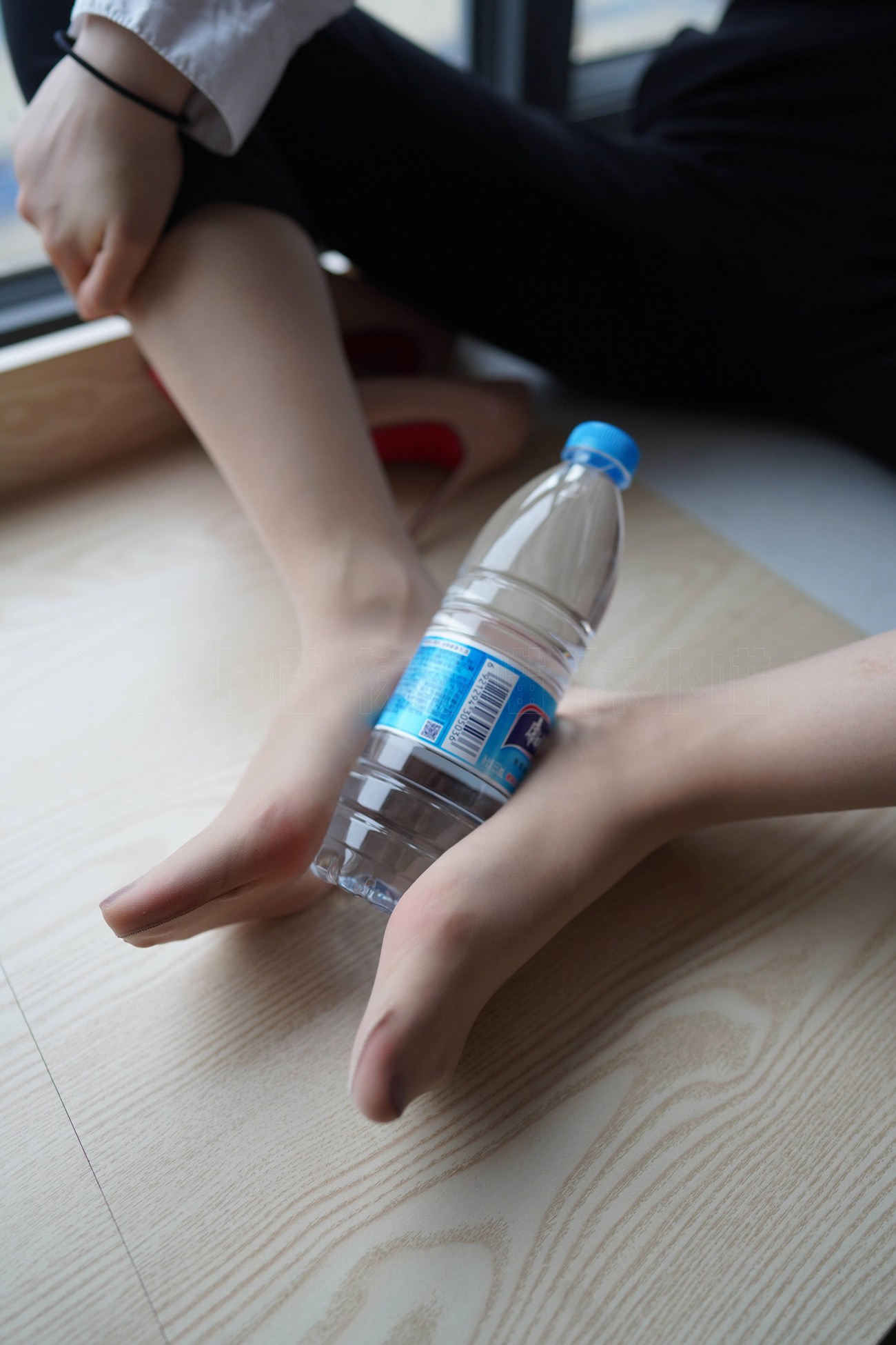 图片[90]-[kittyWawa袜小喵]KT284 窗台[88+1P] – 速更版-美库