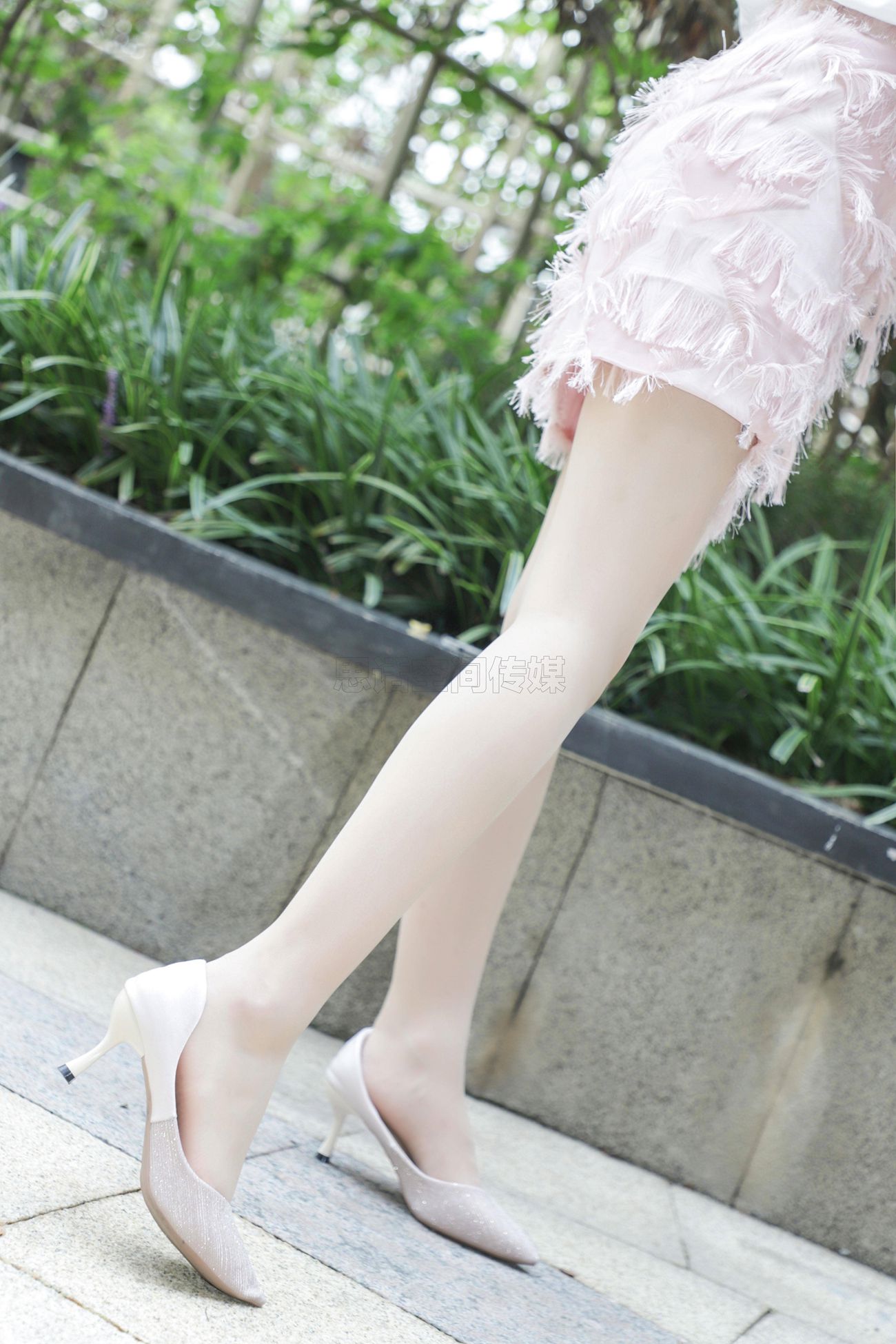 图片[20]-[SiHua思话]SJ029 露露 天台的秋日之丝[50P] – 速更版-美库