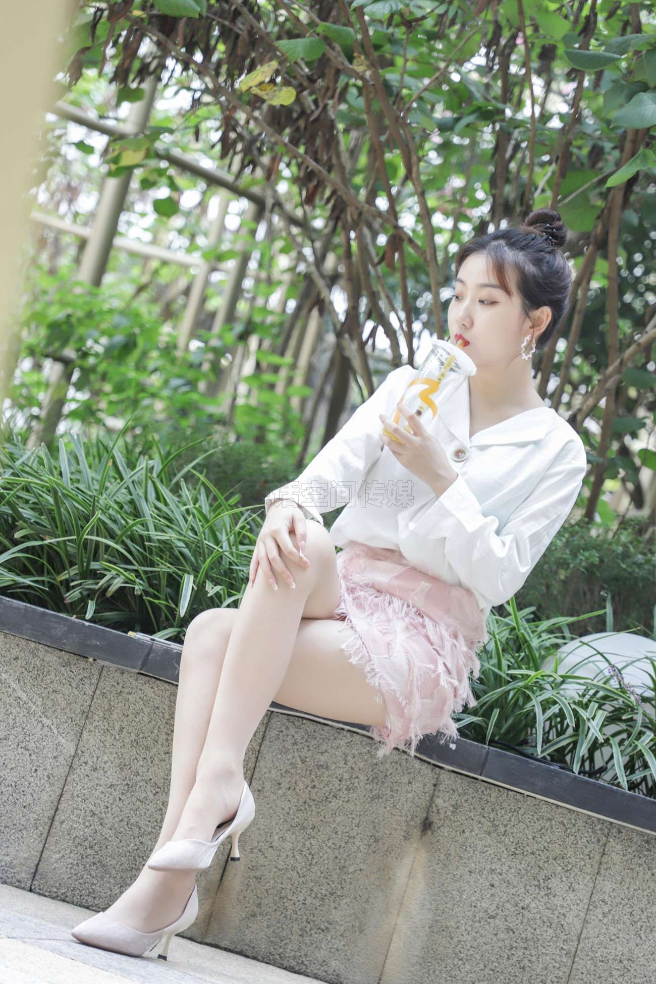 图片[27]-[SiHua思话]SJ029 露露 天台的秋日之丝[50P] – 速更版-美库