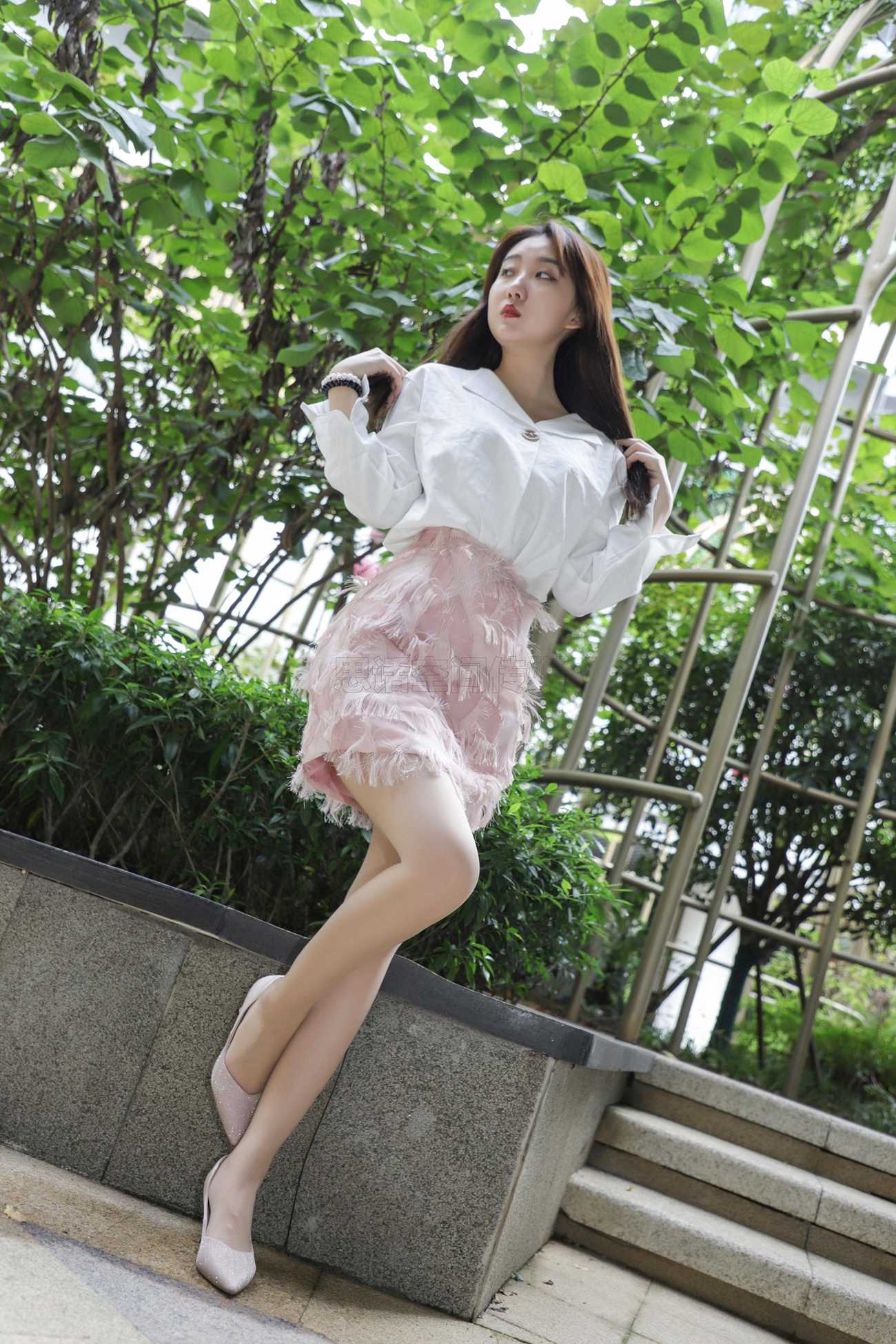 图片[35]-[SiHua思话]SJ029 露露 天台的秋日之丝[50P] – 速更版-美库