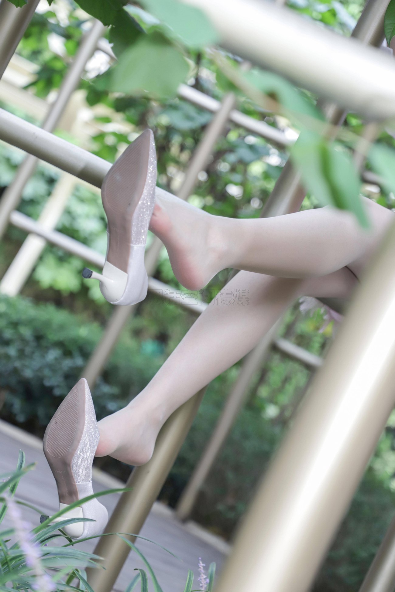 图片[48]-[SiHua思话]SJ029 露露 天台的秋日之丝[50P] – 速更版-美库