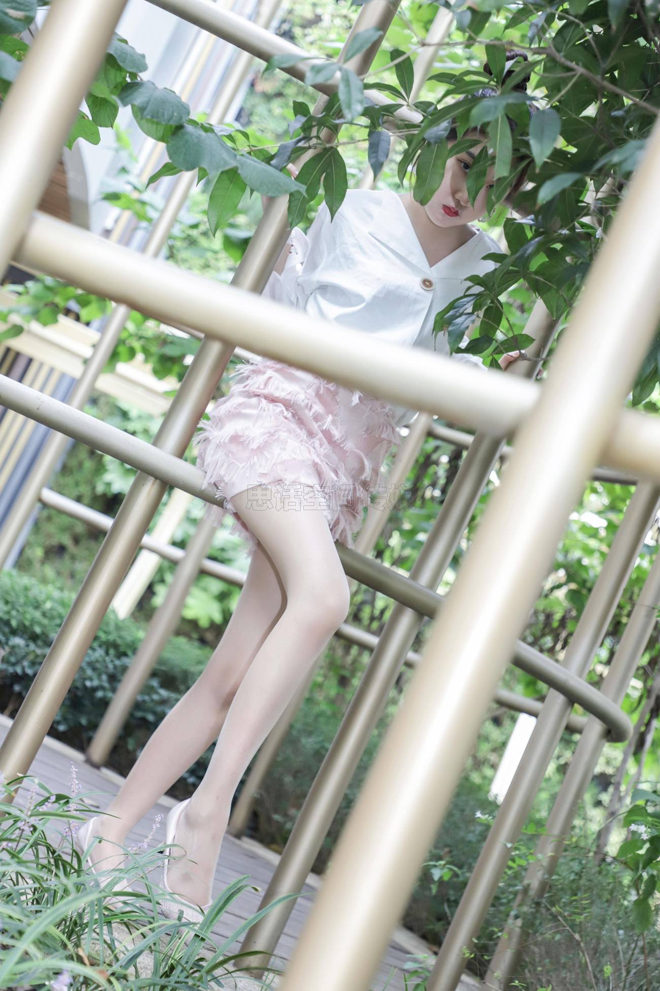 图片[49]-[SiHua思话]SJ029 露露 天台的秋日之丝[50P] – 速更版-美库