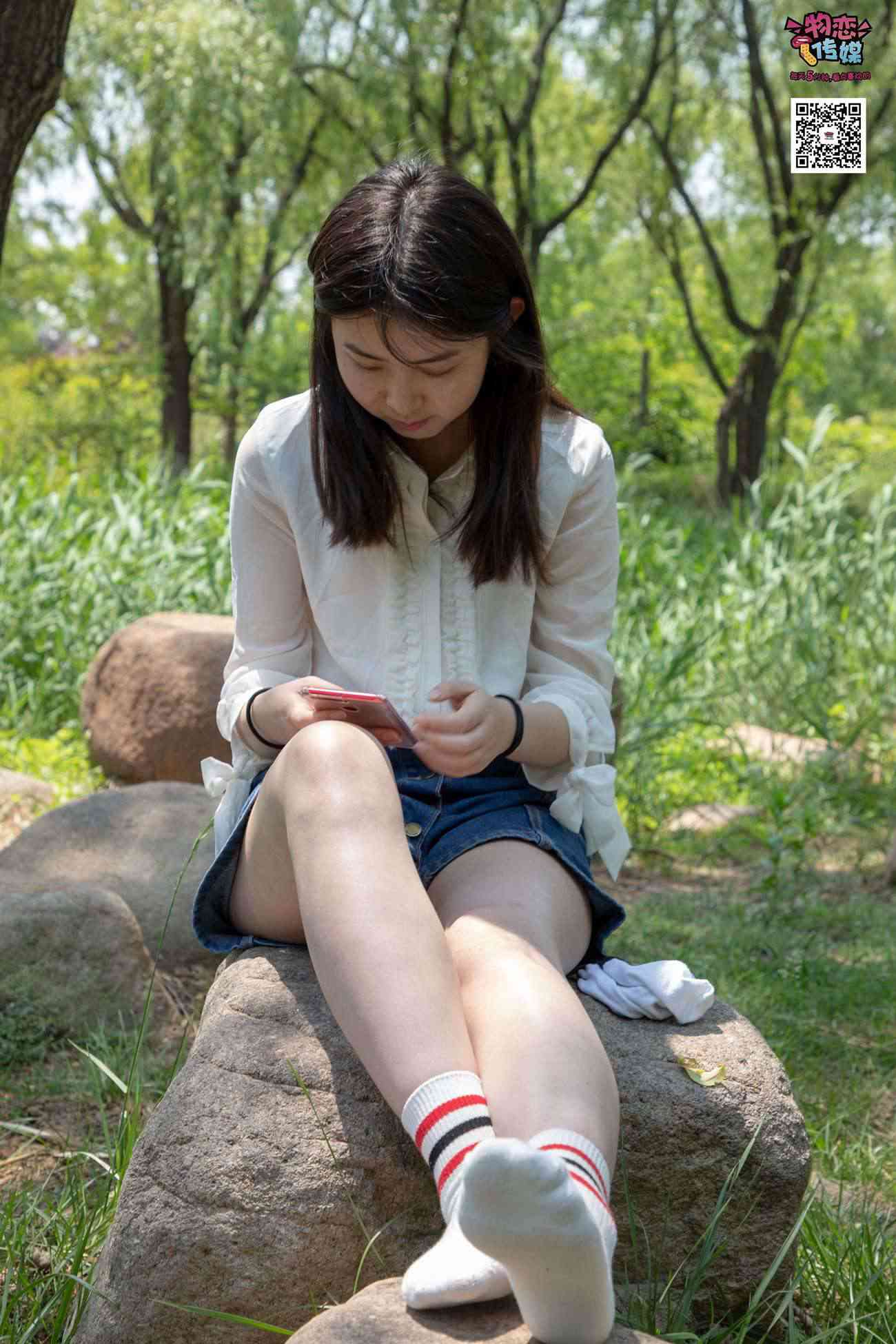 图片[15]-物恋传媒 No.009 纯纯的邻家小妹哦，小白鞋下藏着什么样的棉袜呢 [187P] – 速更版-美库