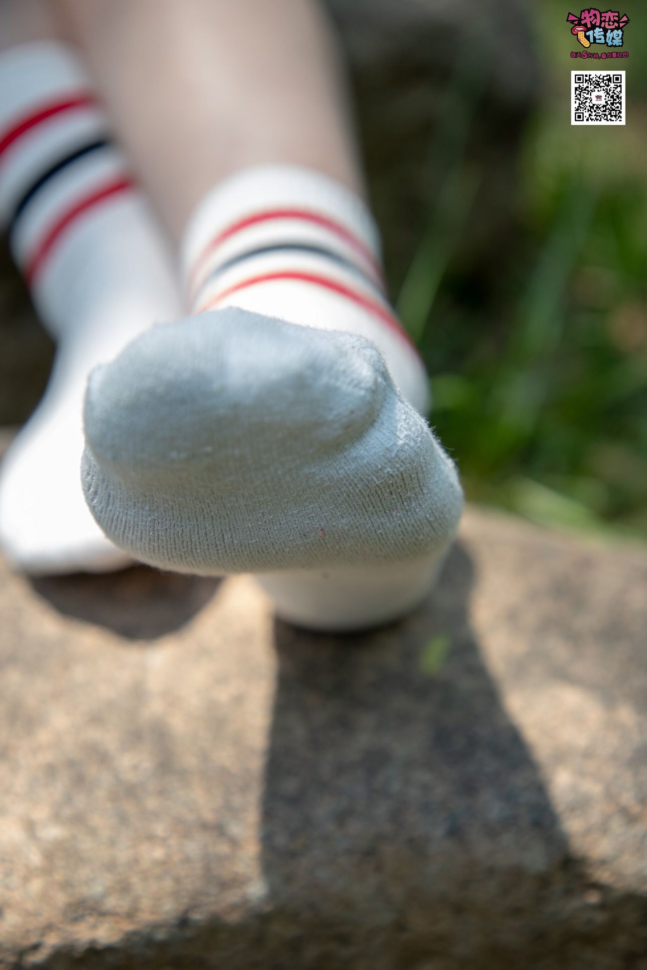 图片[21]-物恋传媒 No.009 纯纯的邻家小妹哦，小白鞋下藏着什么样的棉袜呢 [187P] – 速更版-美库