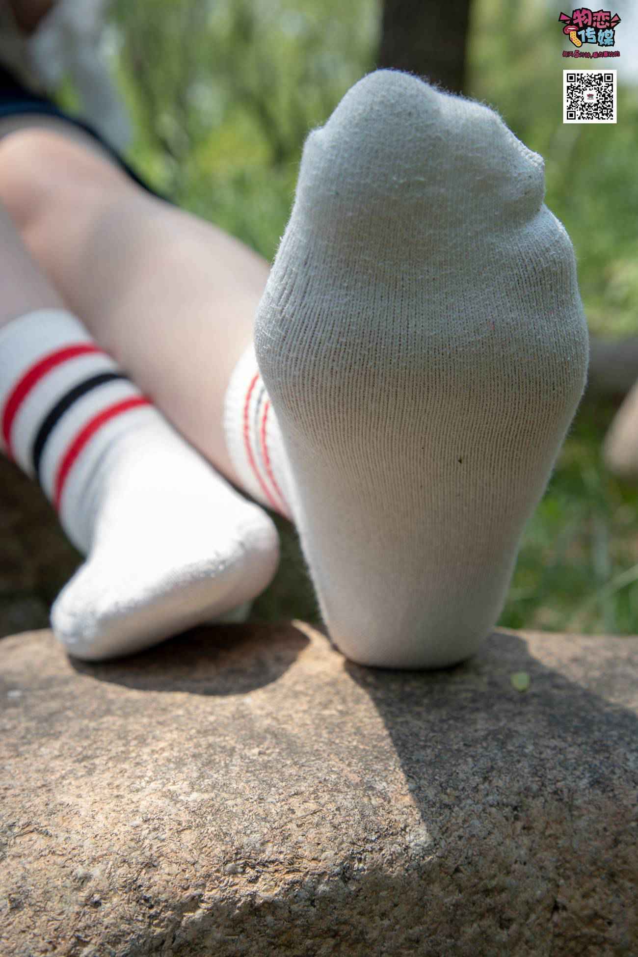 图片[26]-物恋传媒 No.009 纯纯的邻家小妹哦，小白鞋下藏着什么样的棉袜呢 [187P] – 速更版-美库