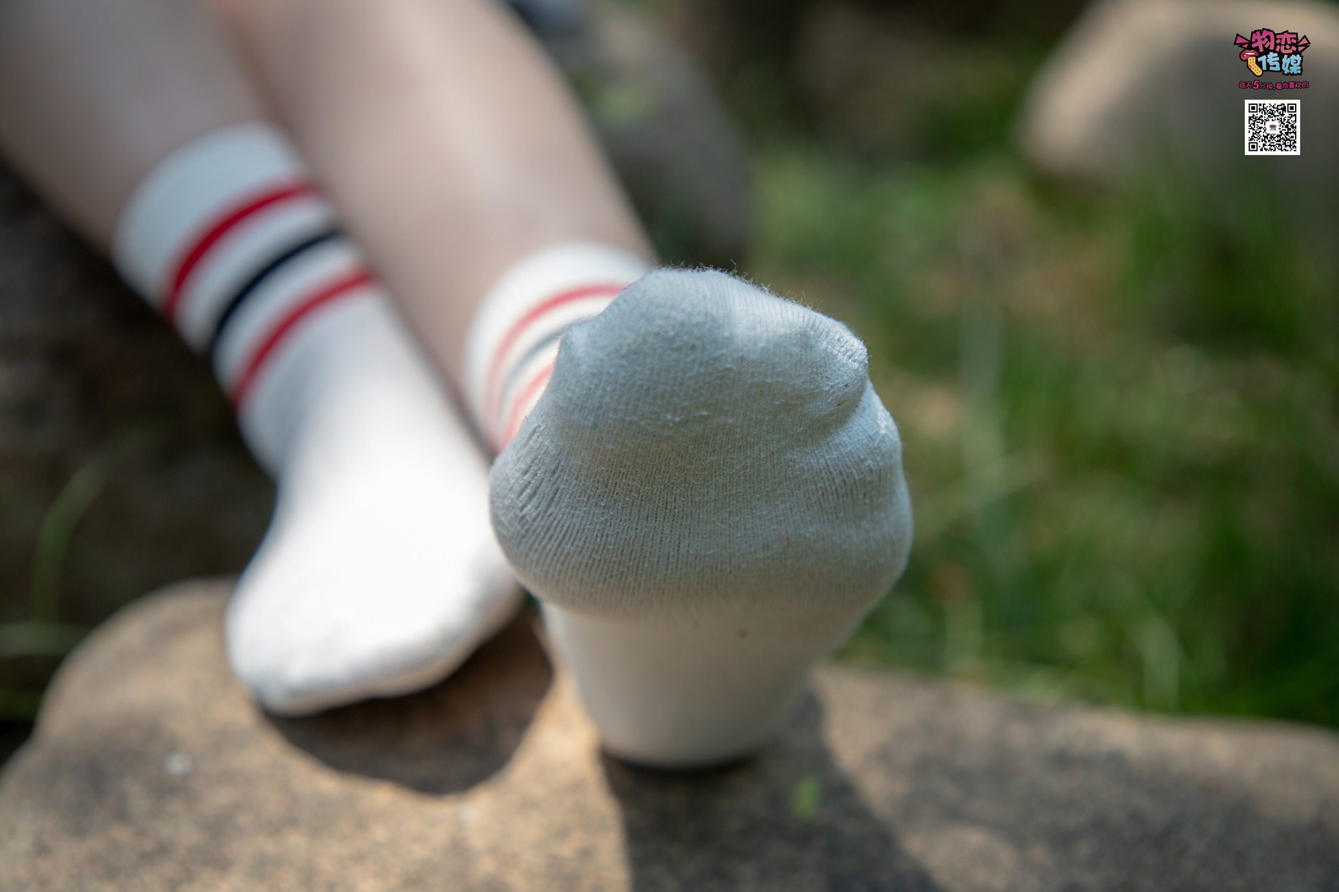 图片[27]-物恋传媒 No.009 纯纯的邻家小妹哦，小白鞋下藏着什么样的棉袜呢 [187P] – 速更版-美库