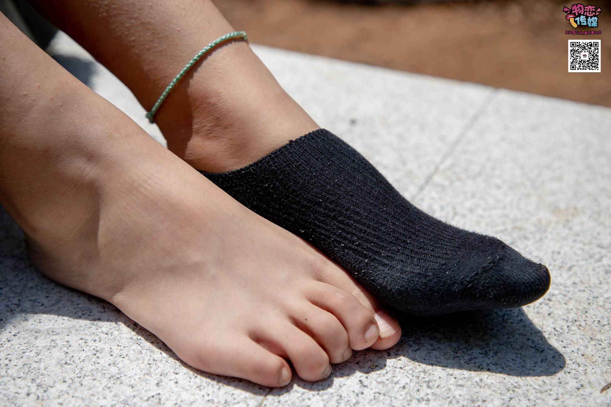 图片[10]-物恋传媒 No.011 纯纯的邻家小妹,小白鞋搭配黑色船袜,清凉一夏 [187P] – 速更版-美库