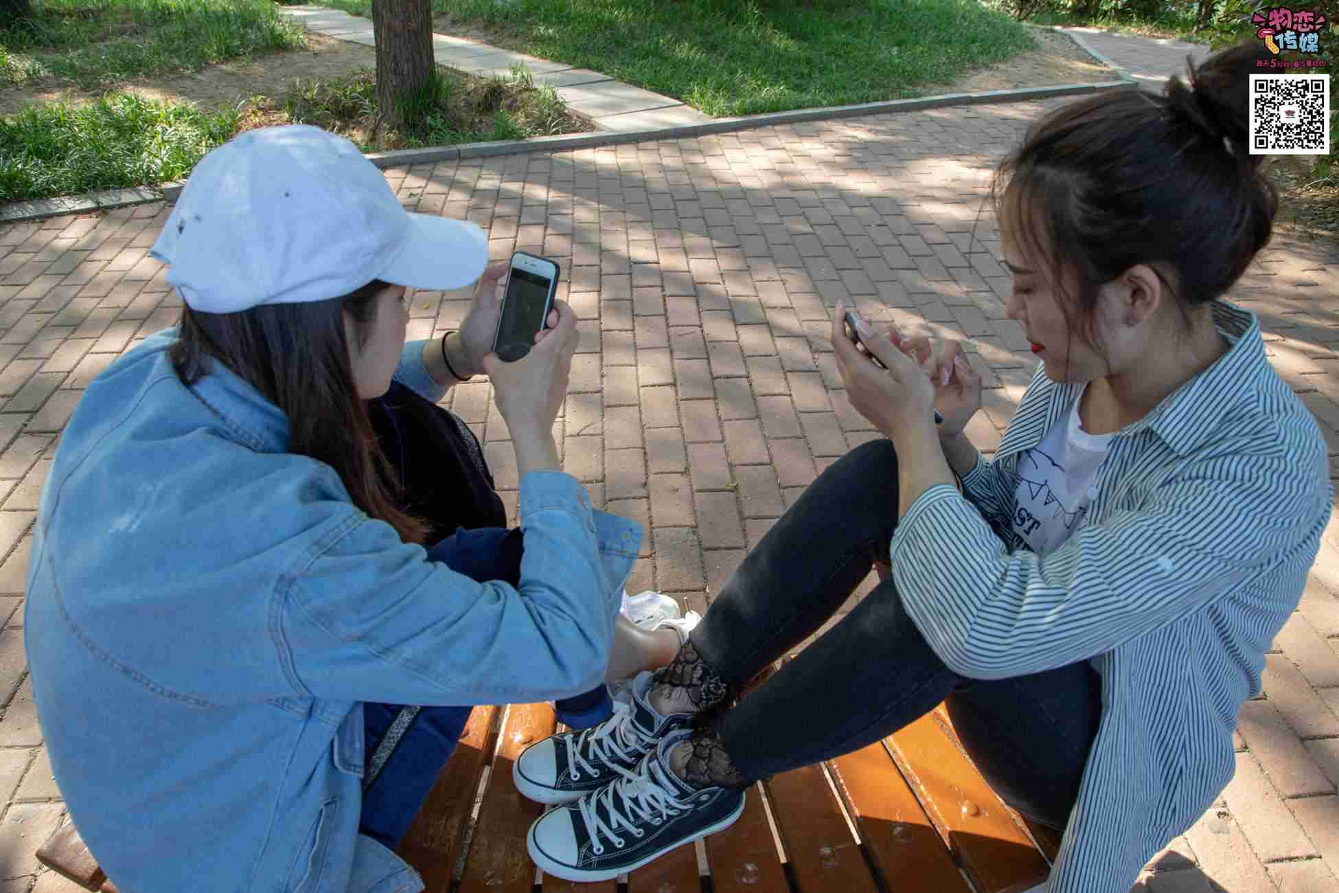 图片[20]-[物恋传媒] NO.010 纯的闺蜜情，纯纯的鞋子与棉袜 [209P] – 速更版-美库